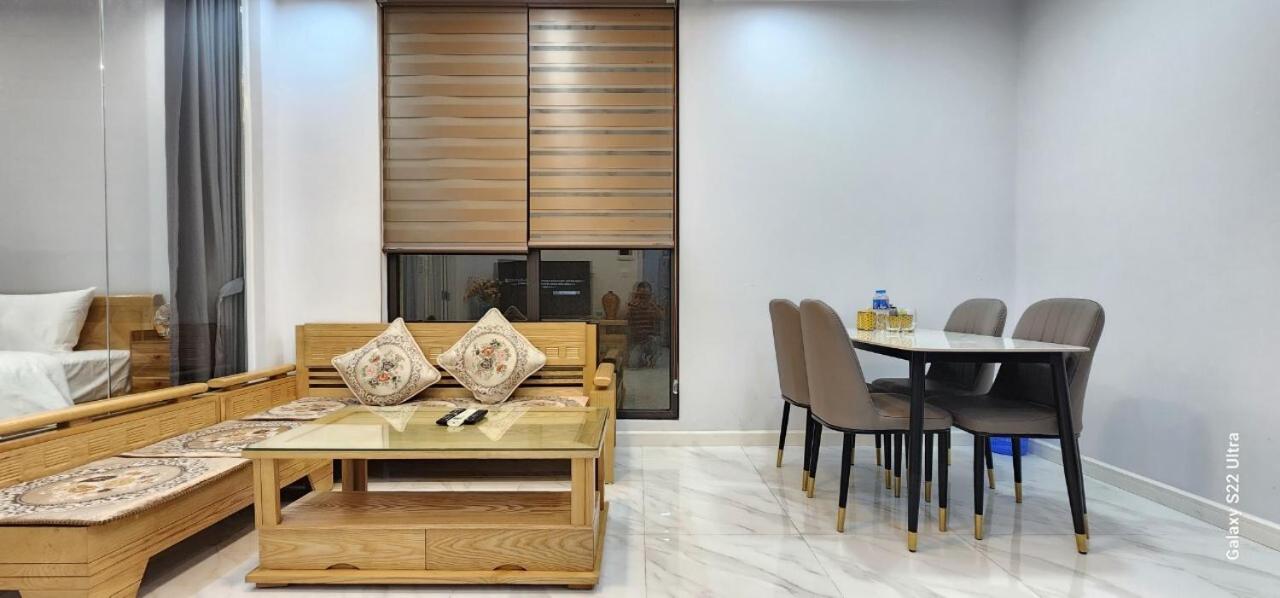 iHome Luxury Apartment in D'eldorado tower