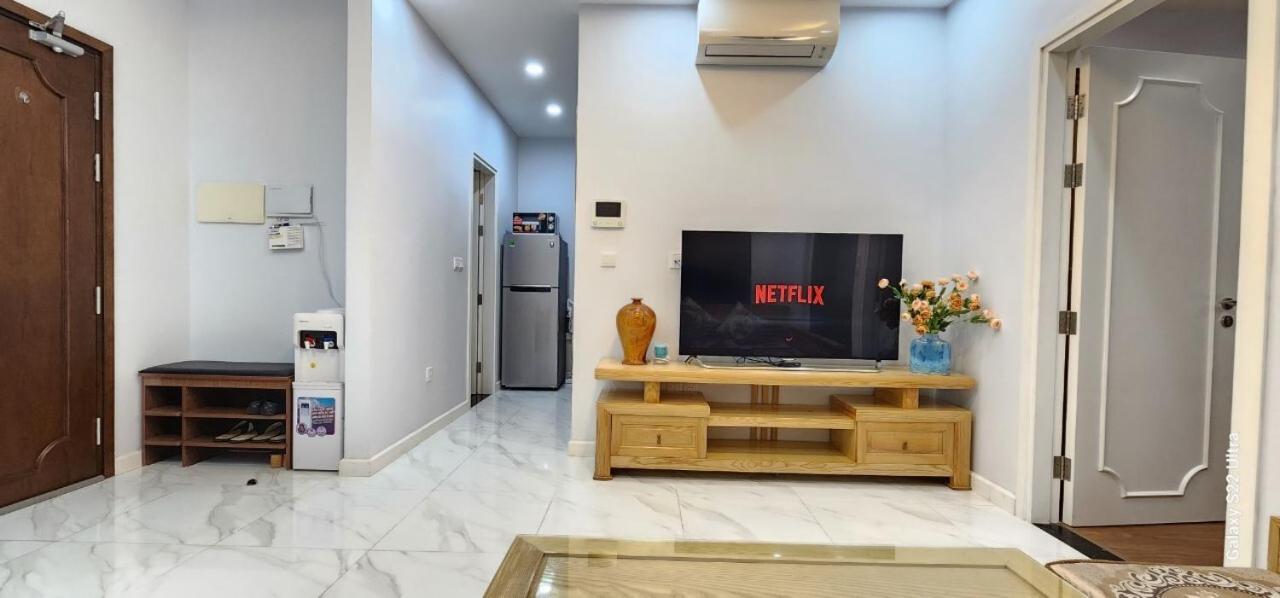 iHome Luxury Apartment in D'eldorado tower