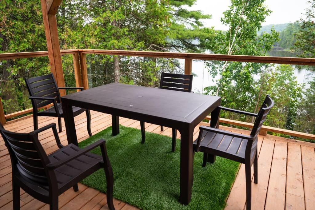 Waterfront lux loft 2 bedroom perfect for couples