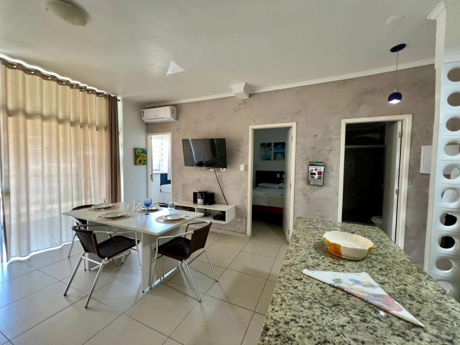 Excelente apartamento nr 317, 2dormitórios, Pé na Areia Praia das Toninhas com Piscina