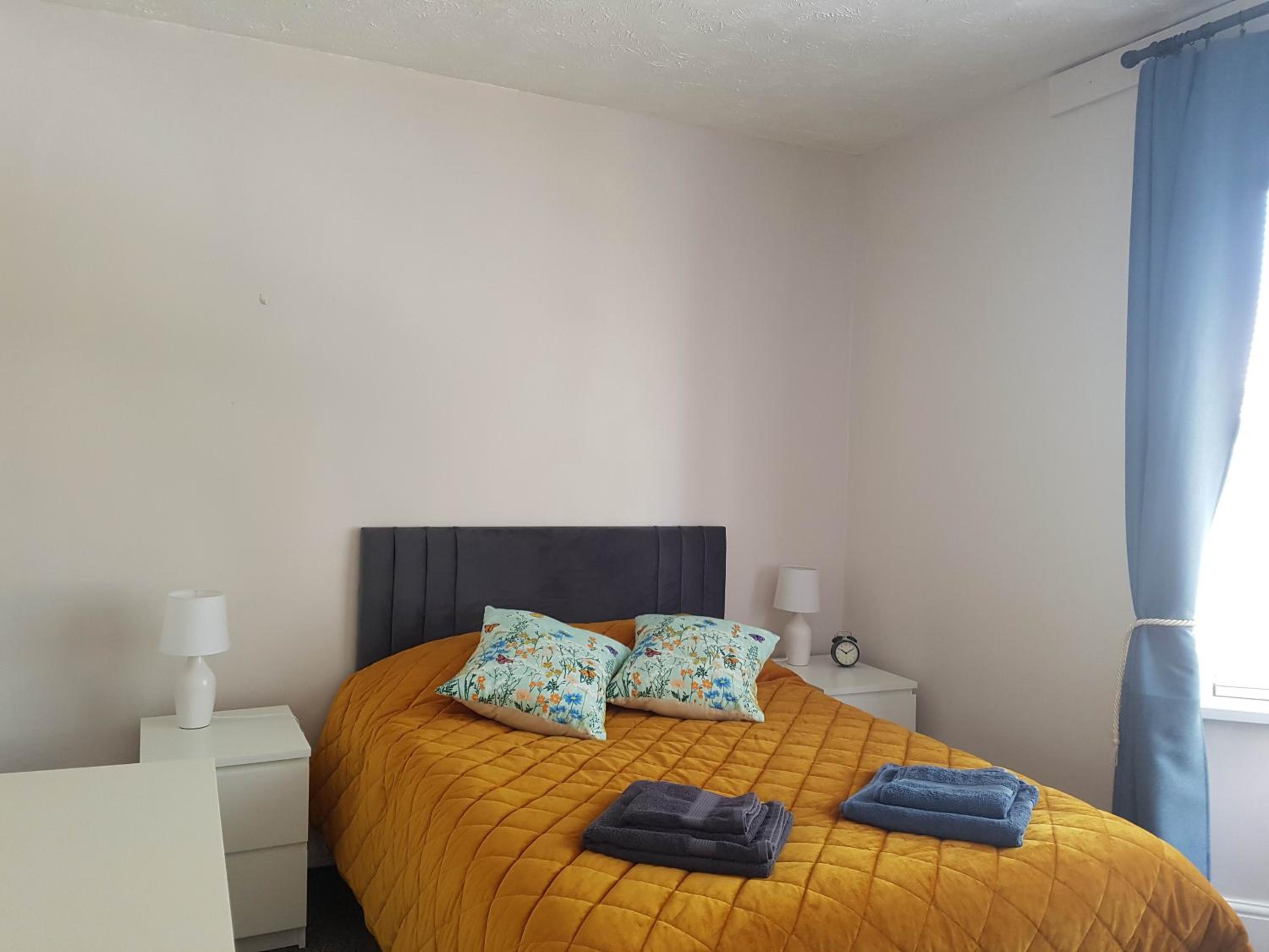 Portsmouth House near Centre 3 Bedrooms