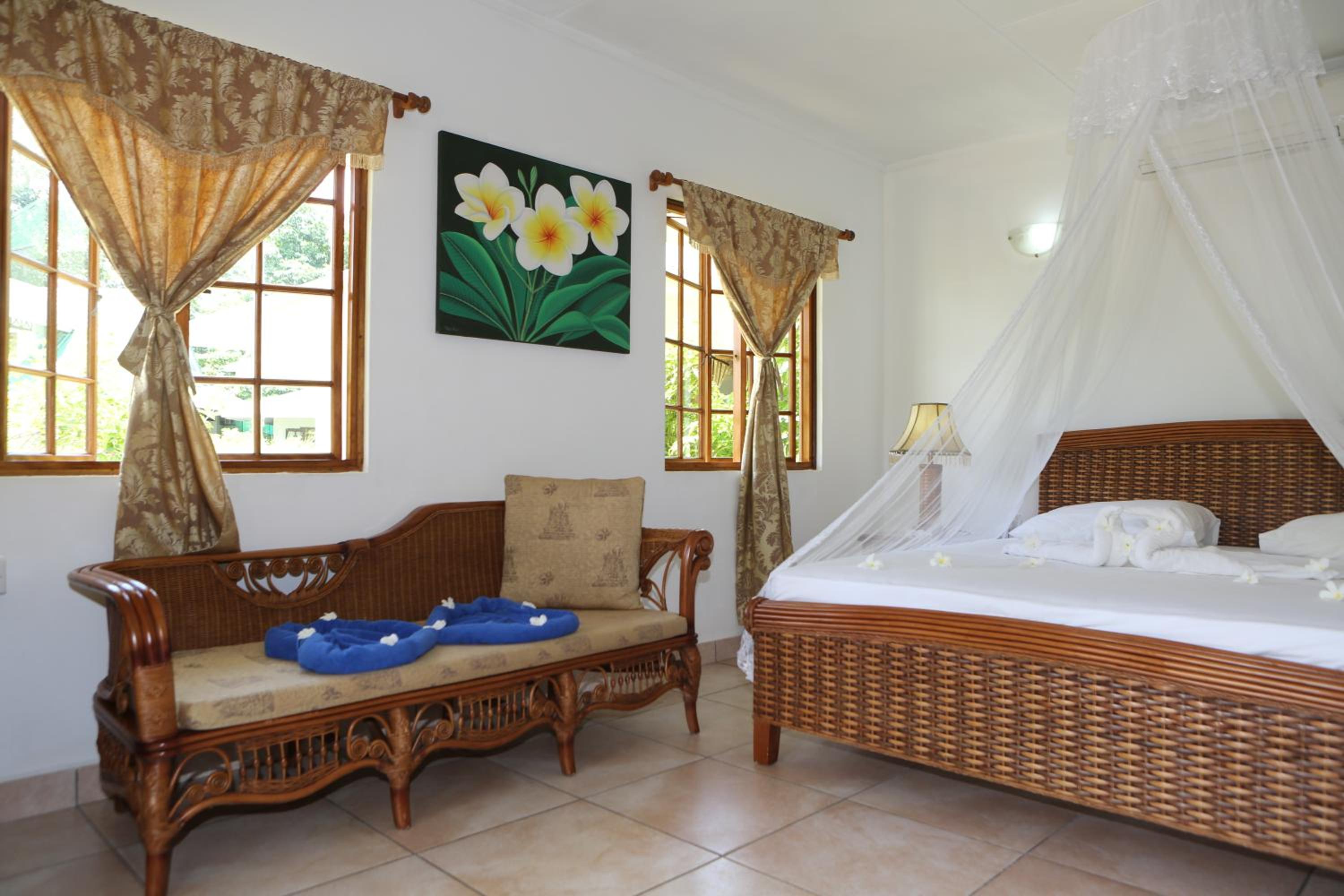 Le Surmer Self Catering Chalets