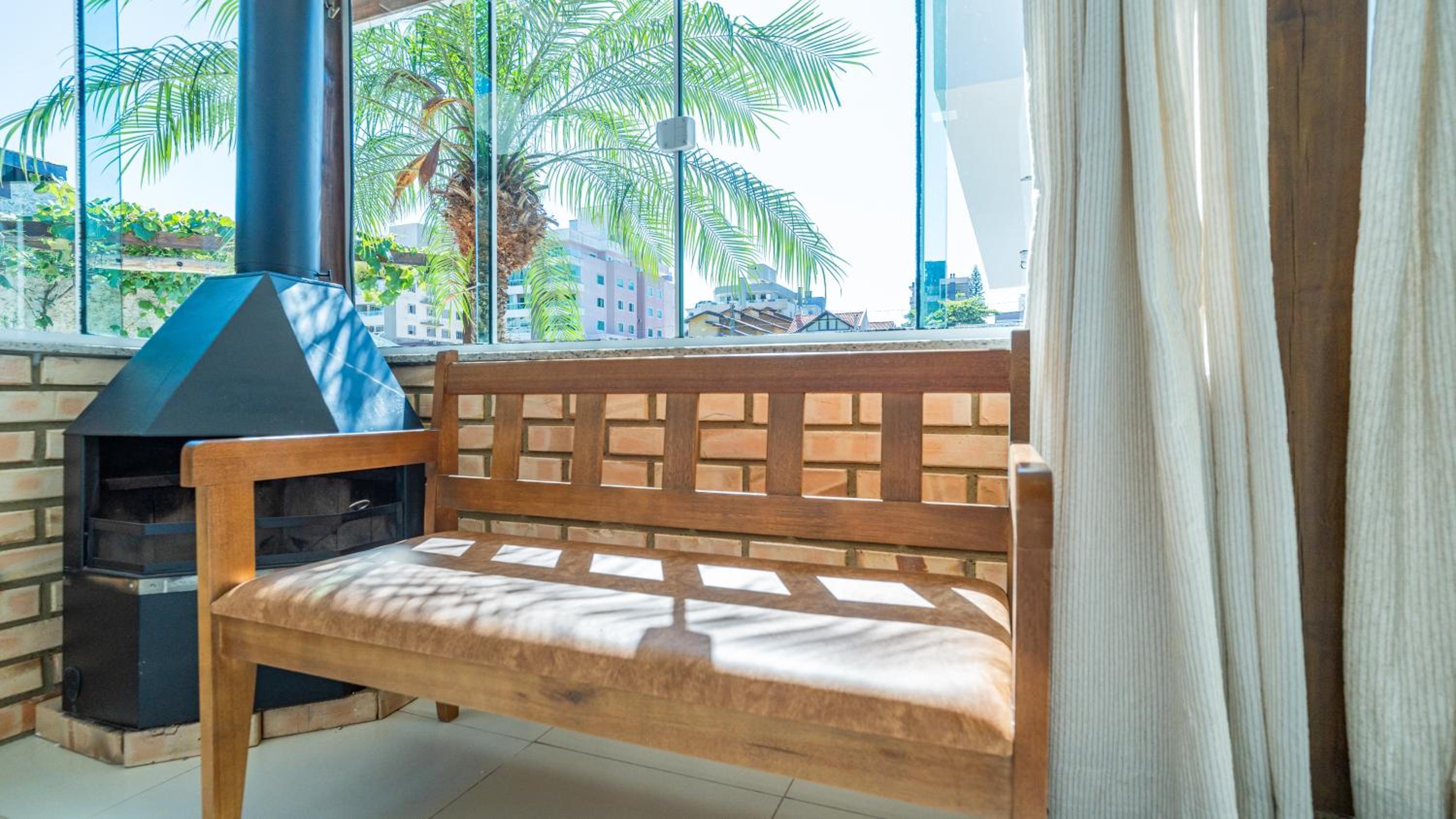 Residencial com Piscina e Jacuzzi com vista para a Natureza