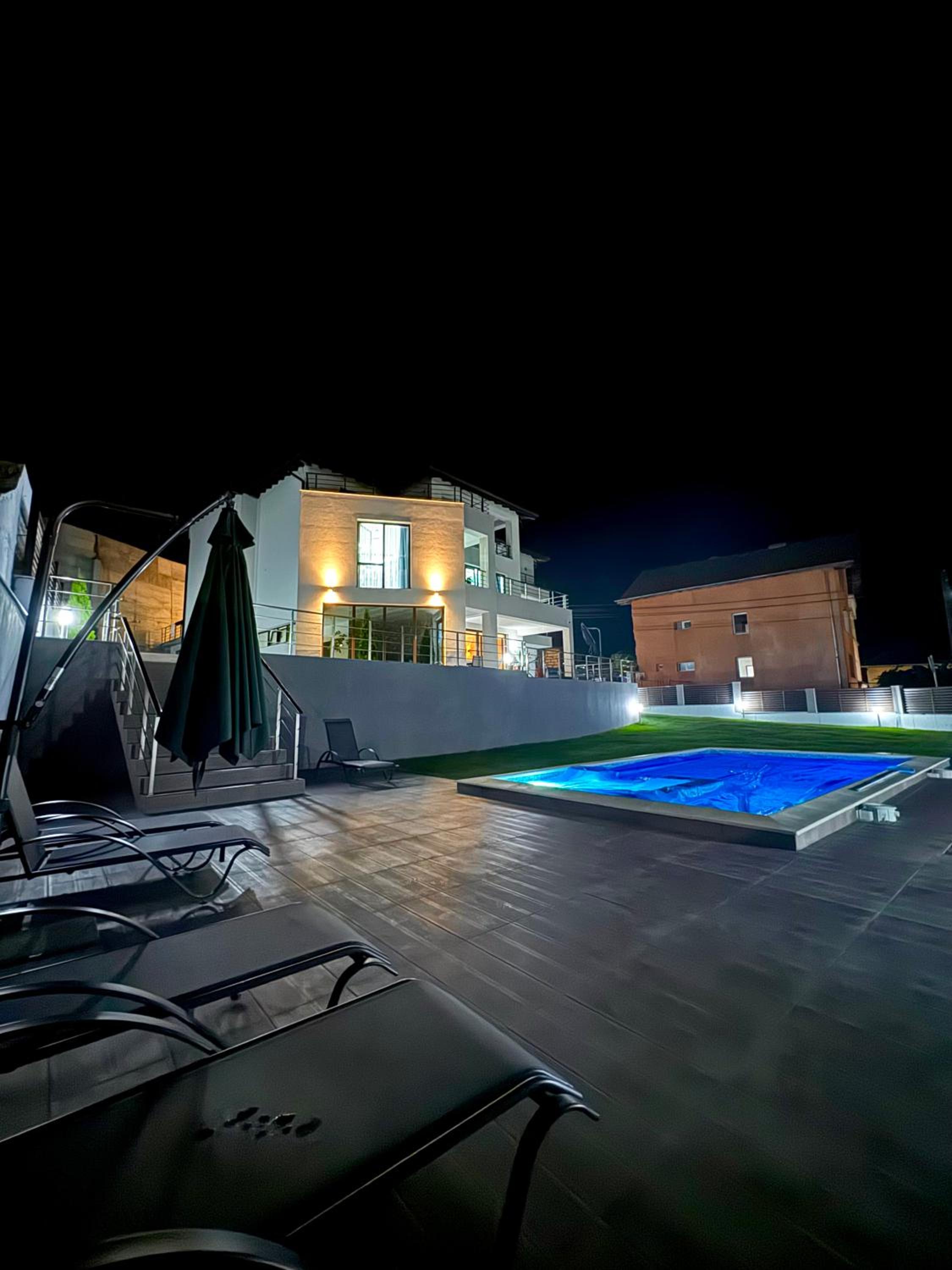 The Hillside Villa