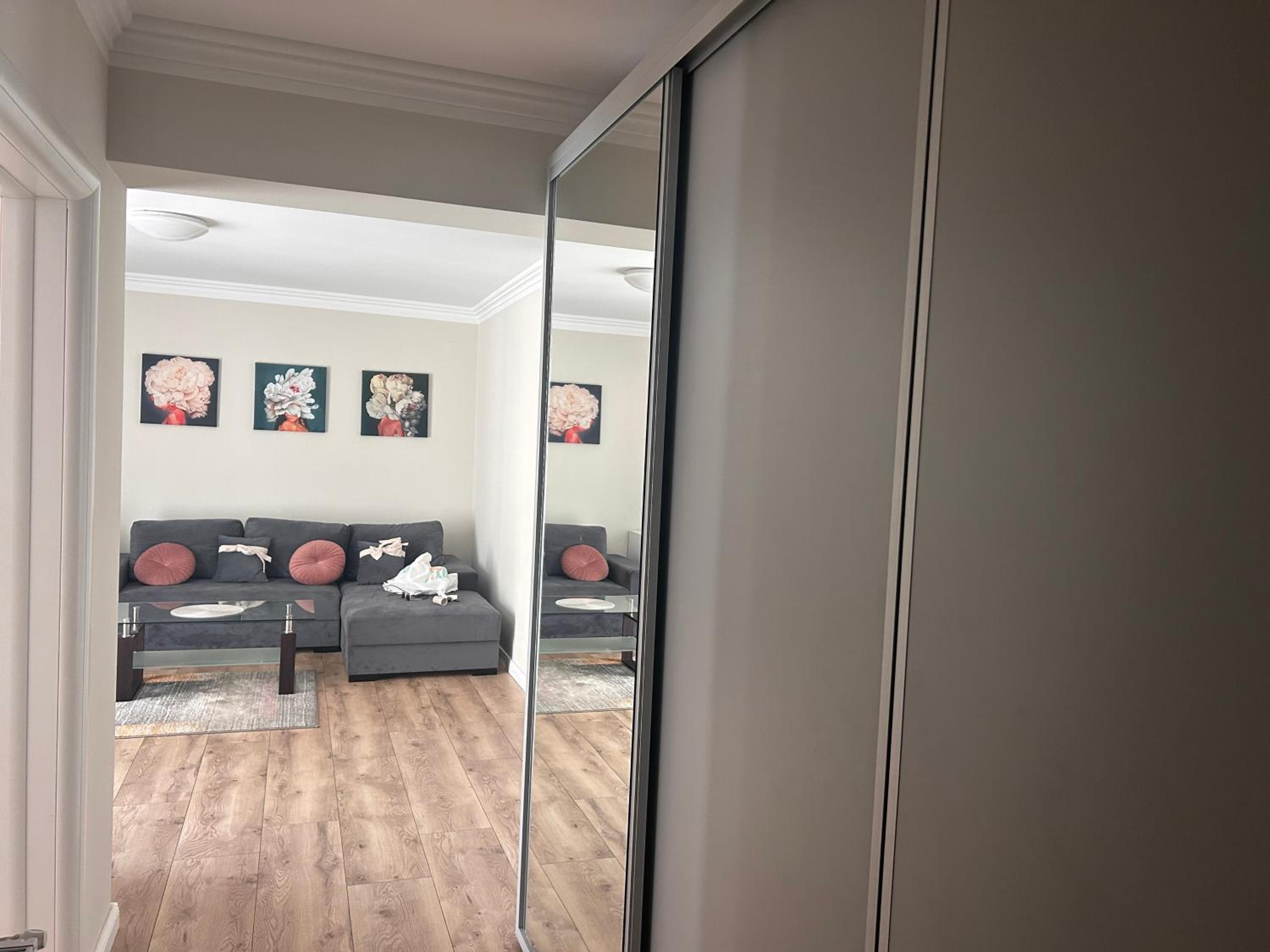 Divany Apartaments Brasov - Coresi Mall