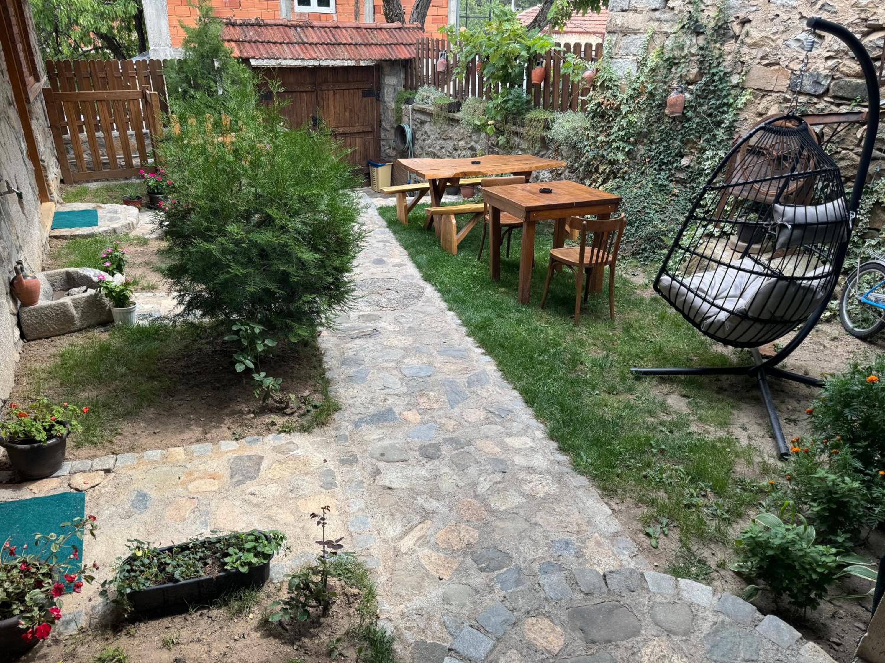 Villa Old House BN view 3
