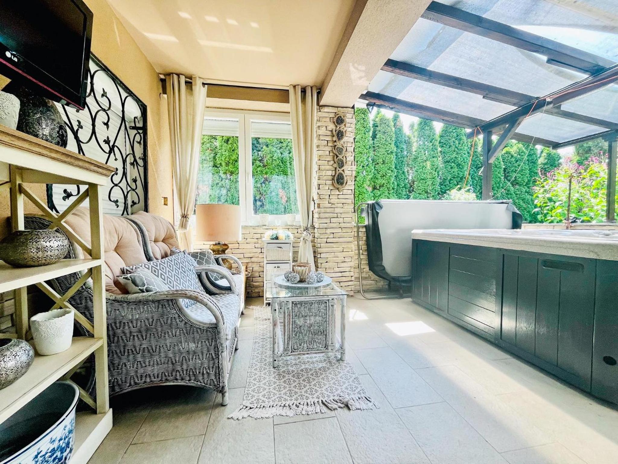 Hotel Nirvana Apartman