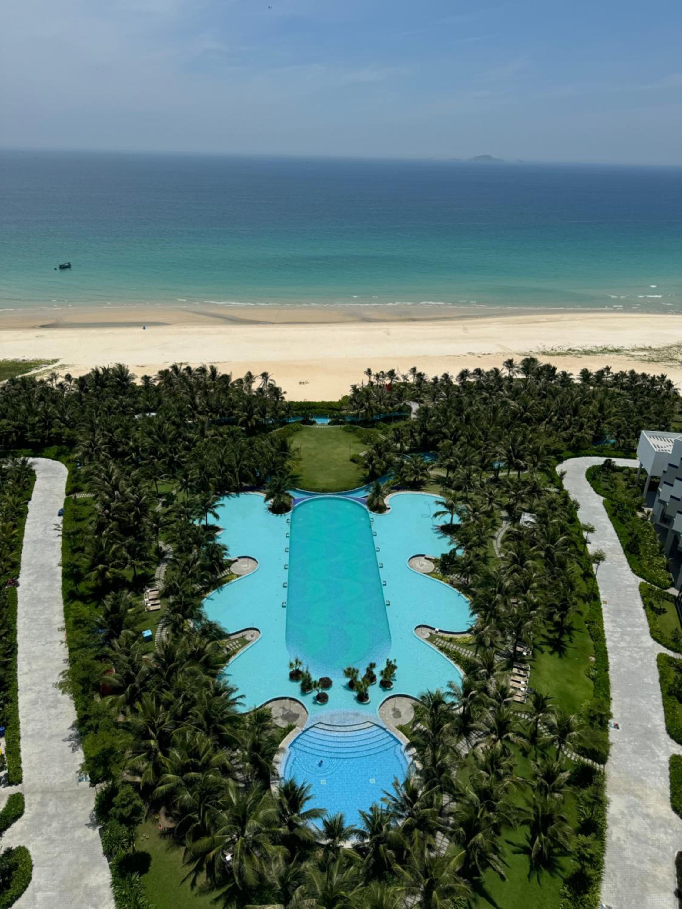 The Area Beach in Cam Ranh Resort view 3