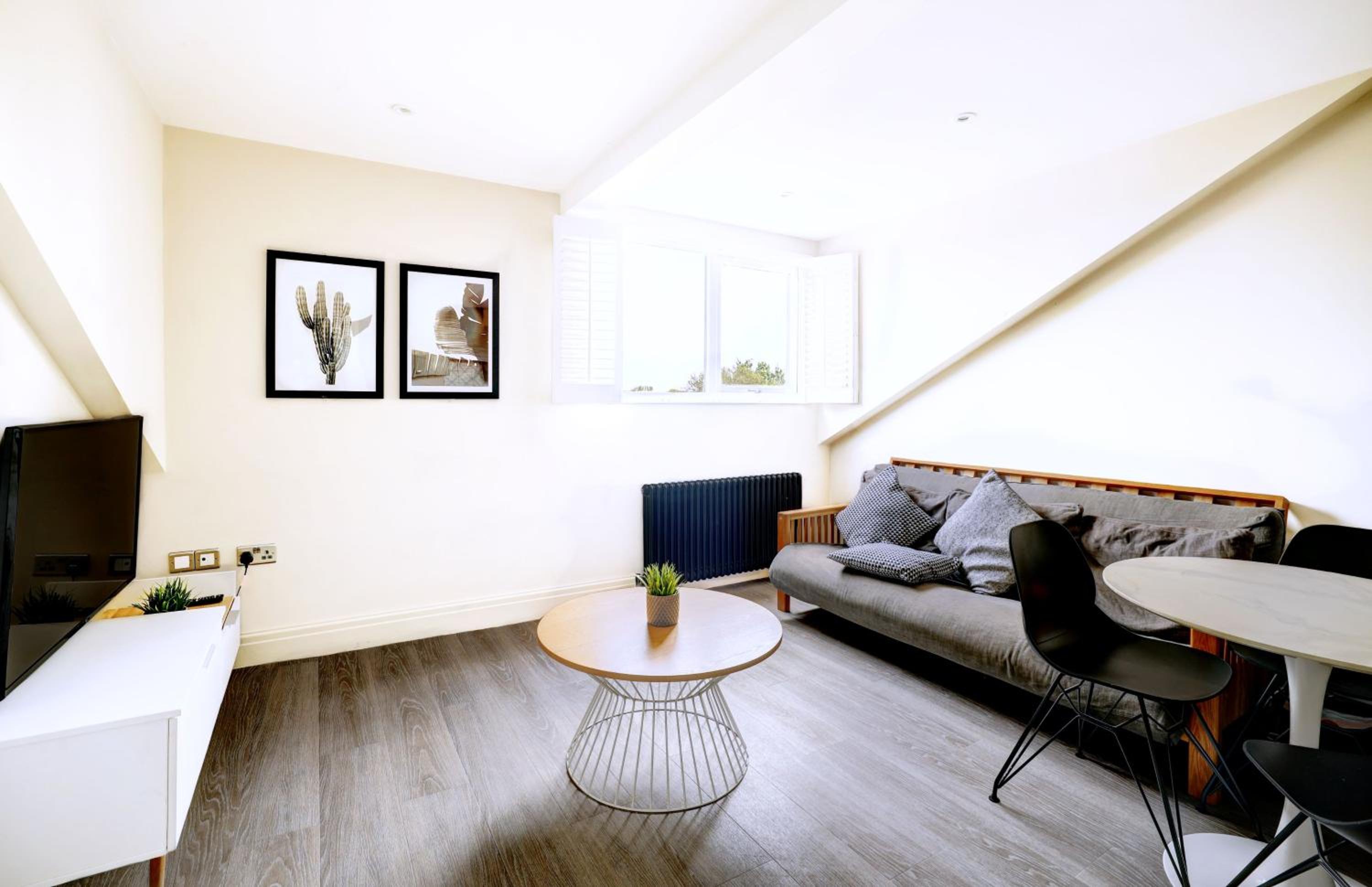 60 Manchester Road view 5