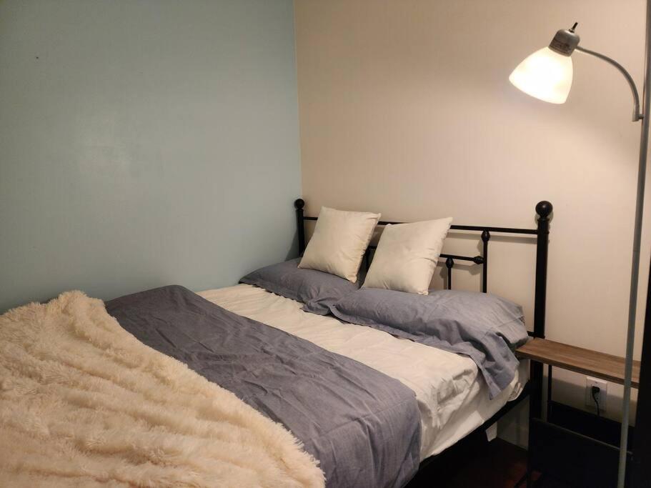 Luxury Downtown 2 Bedroom Condo with Pool!