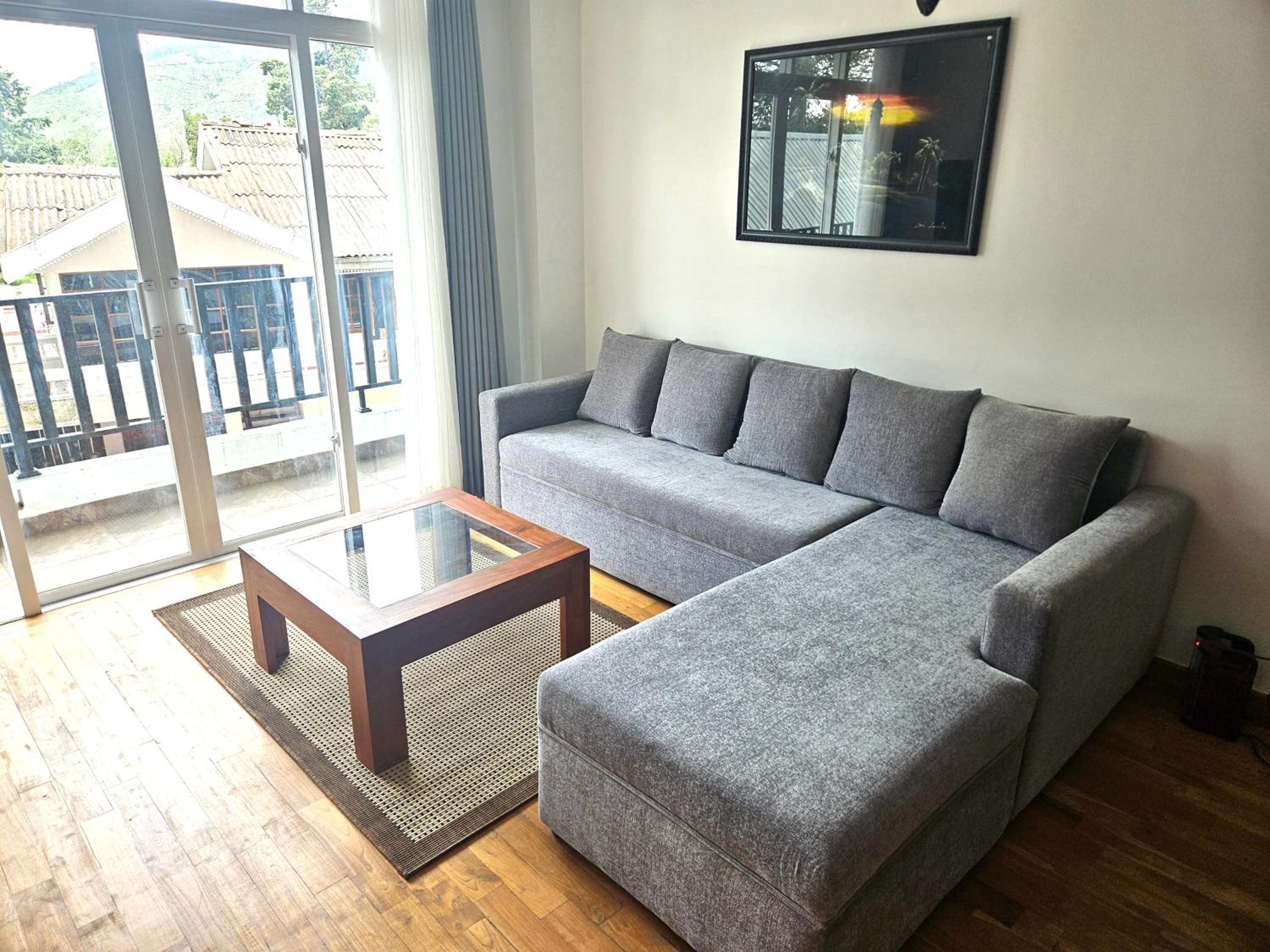 Lake Ridge Rest, Nuwara Eliya view 2