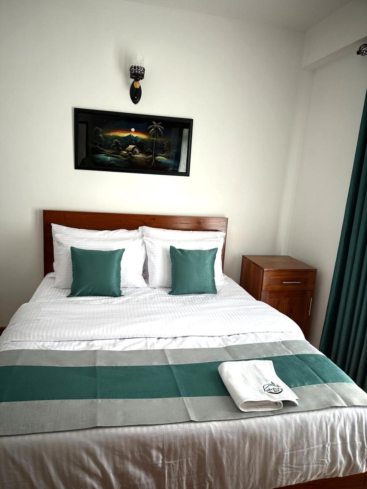 Lake Ridge Rest, Nuwara Eliya view 5