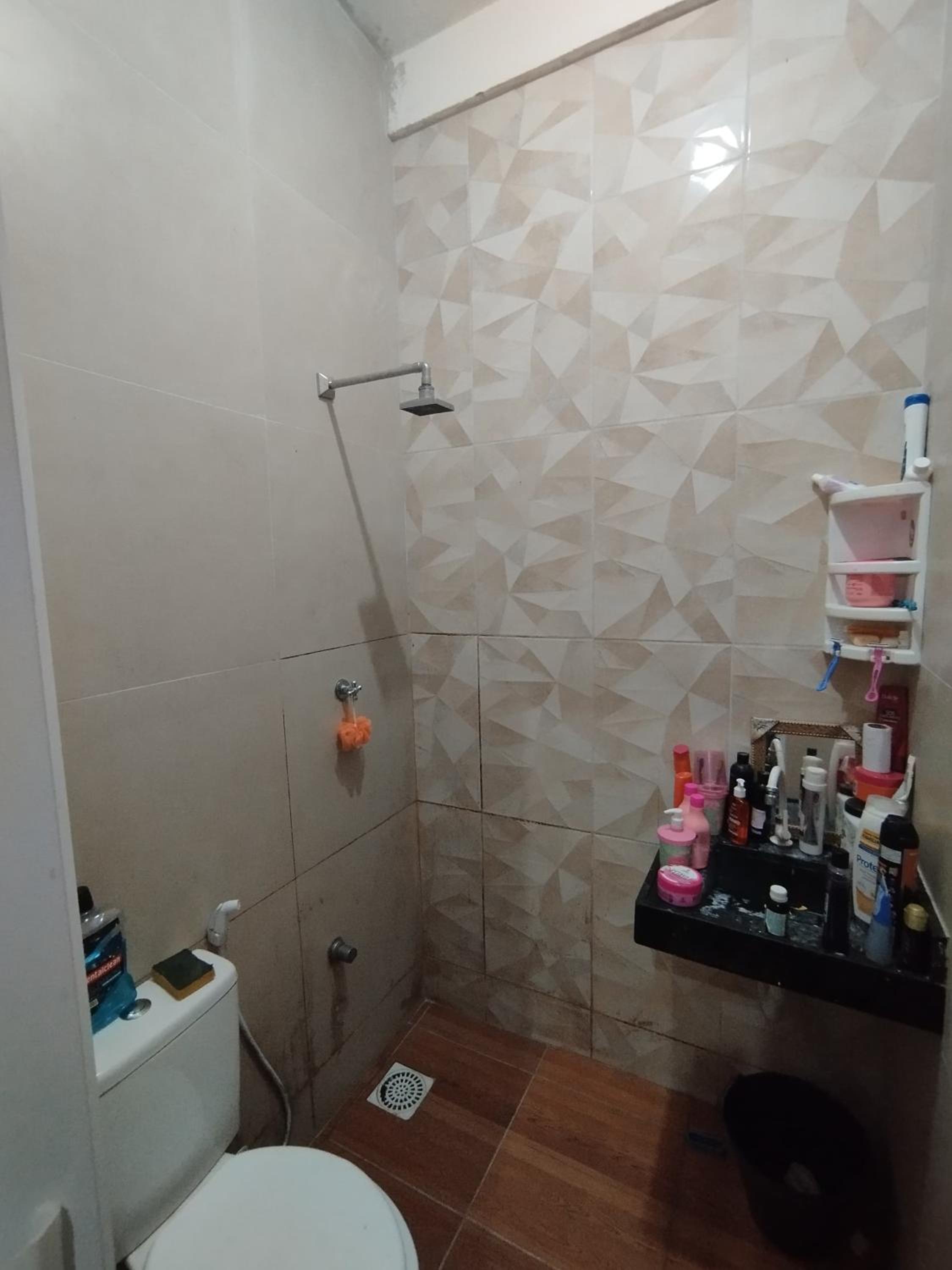 Kitnet minutos das praias lazer em clube