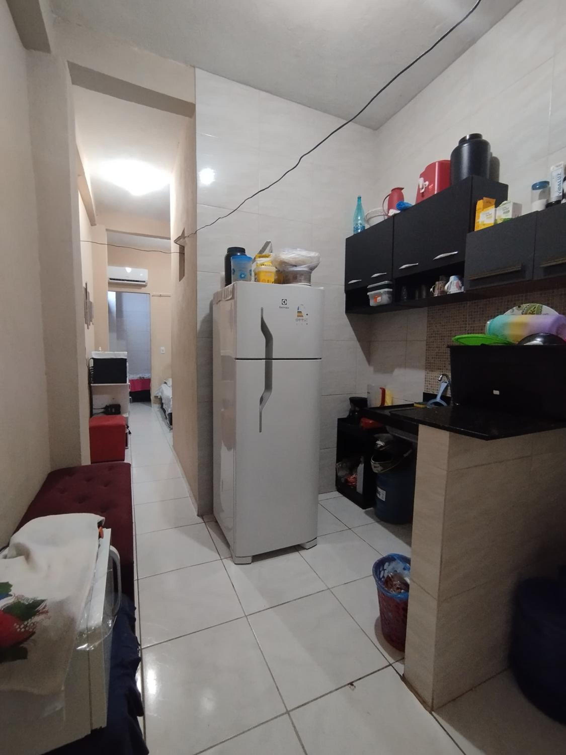 Kitnet minutos das praias lazer em clube