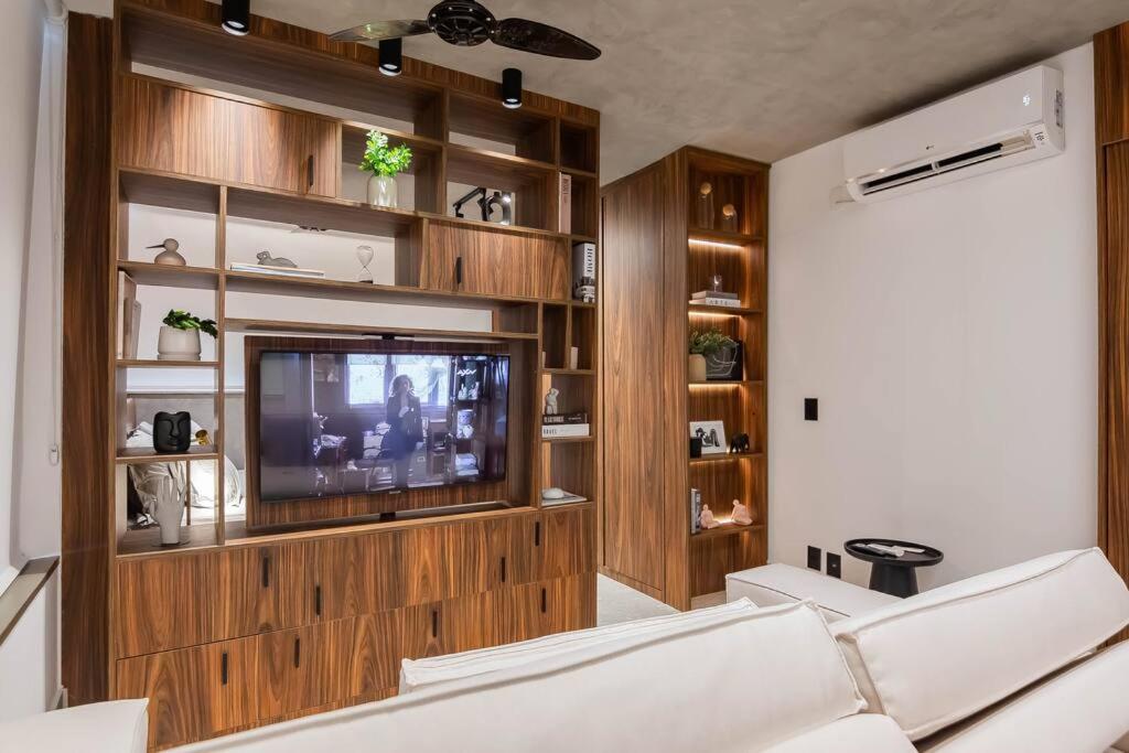 Studio Luxo Faria Lima Arthur Casas Ferreira Lobo