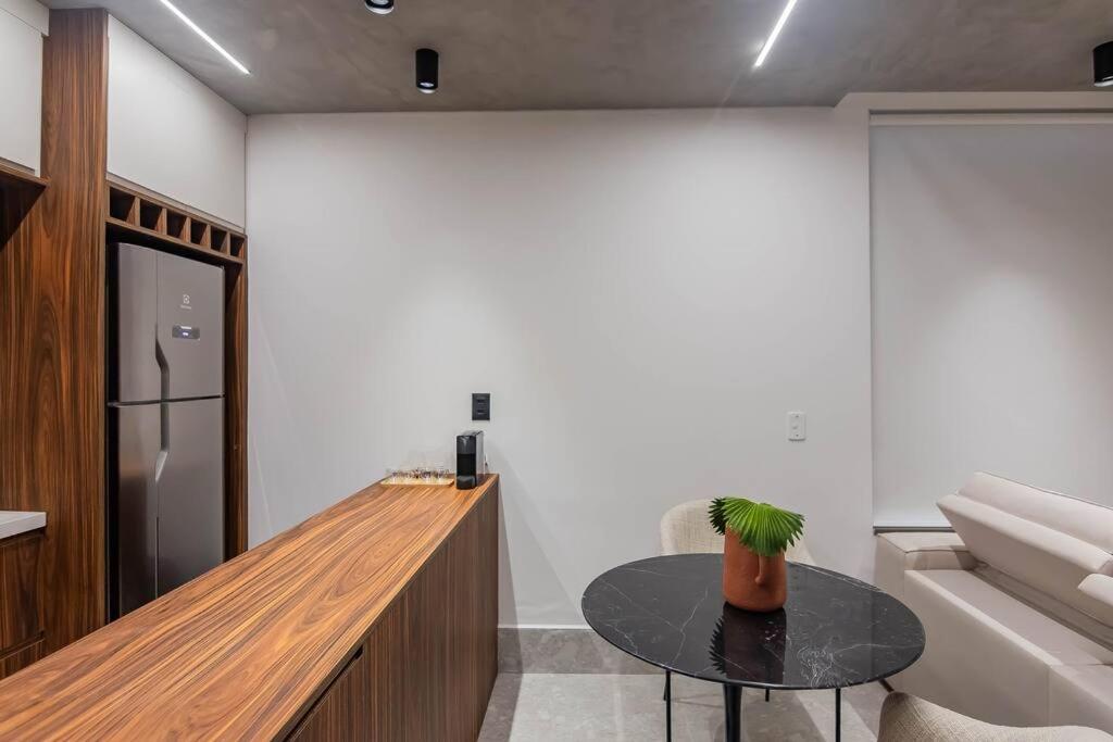 Studio Luxo Faria Lima Arthur Casas Ferreira Lobo