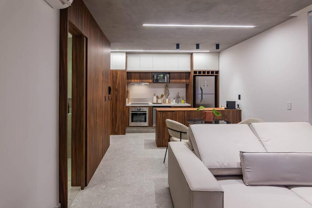 Studio Luxo Faria Lima Arthur Casas Ferreira Lobo