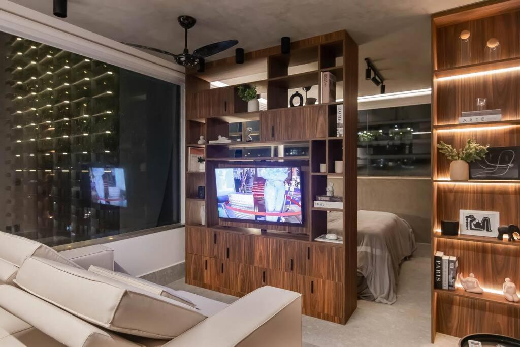 Studio Luxo Faria Lima Arthur Casas Ferreira Lobo