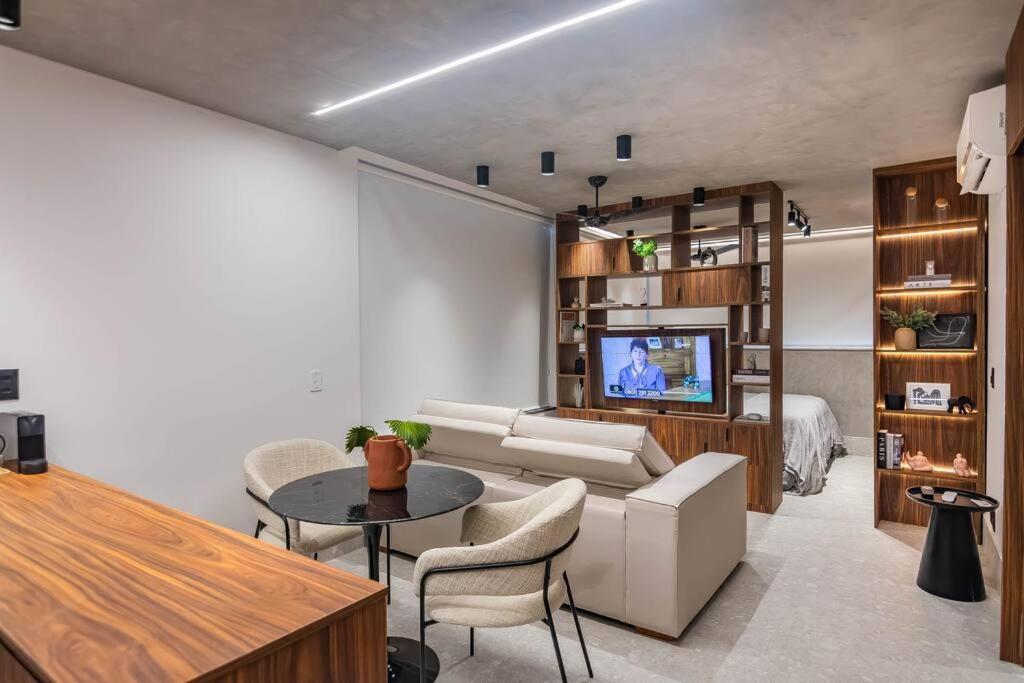 Studio Luxo Faria Lima Arthur Casas Ferreira Lobo