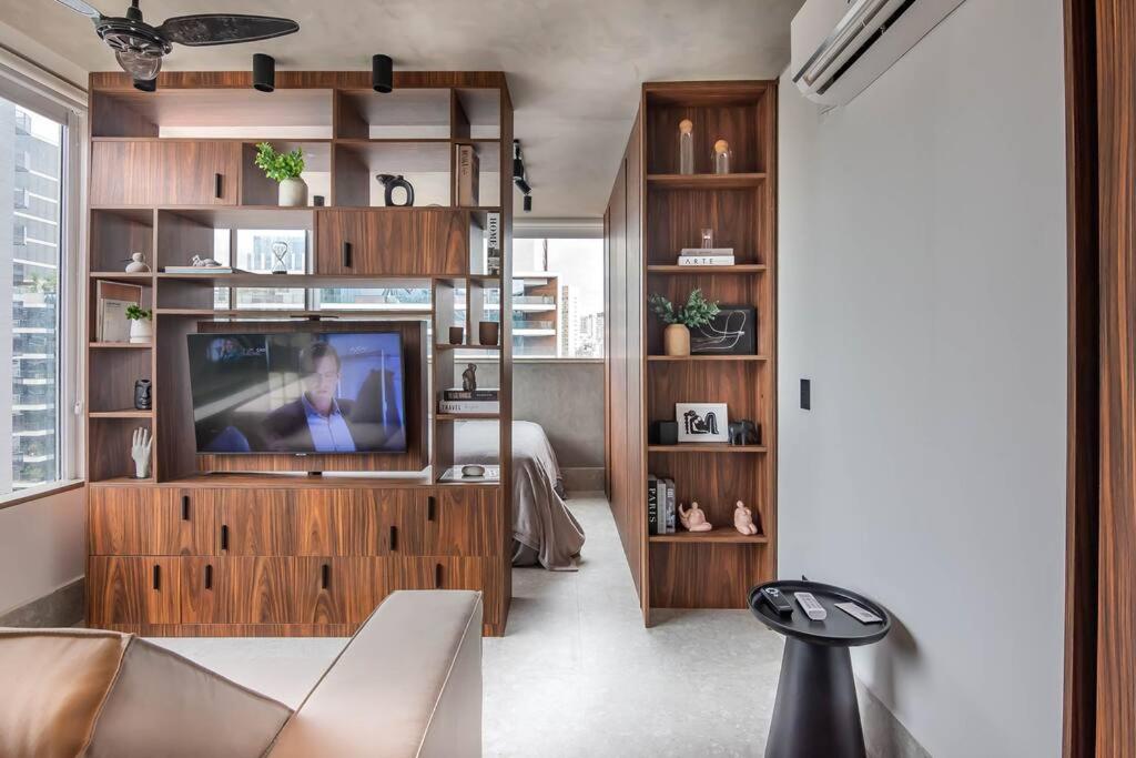 Studio Luxo Faria Lima Arthur Casas Ferreira Lobo