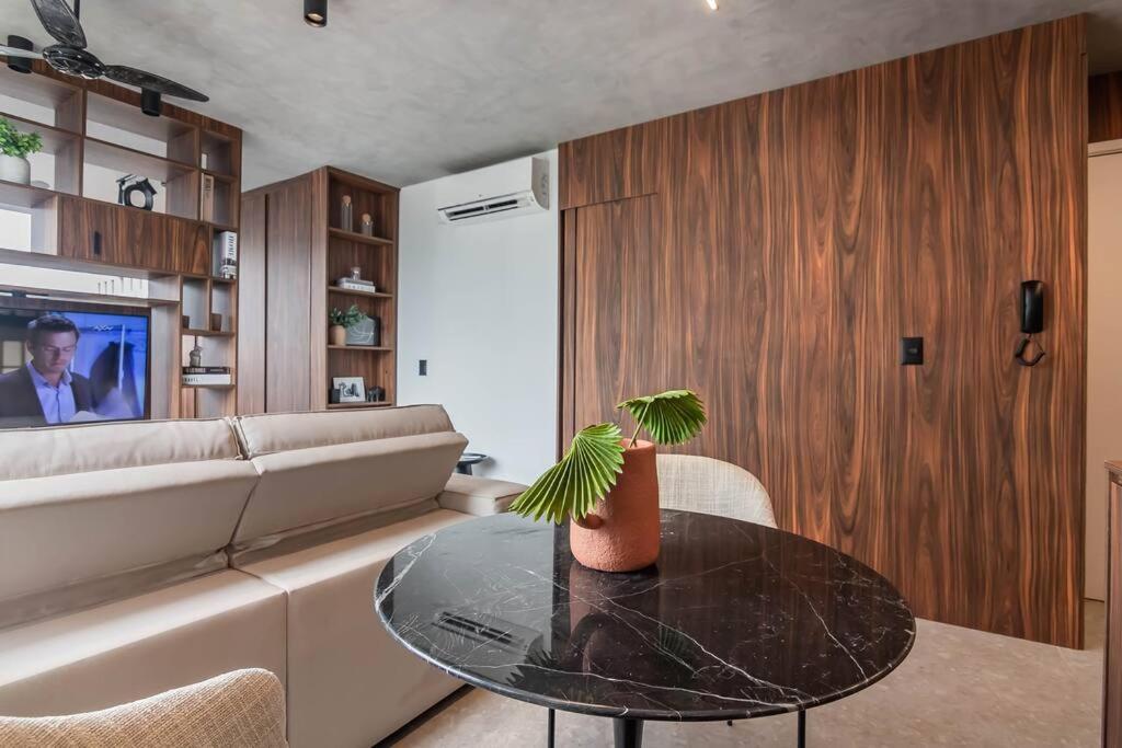 Studio Luxo Faria Lima Arthur Casas Ferreira Lobo