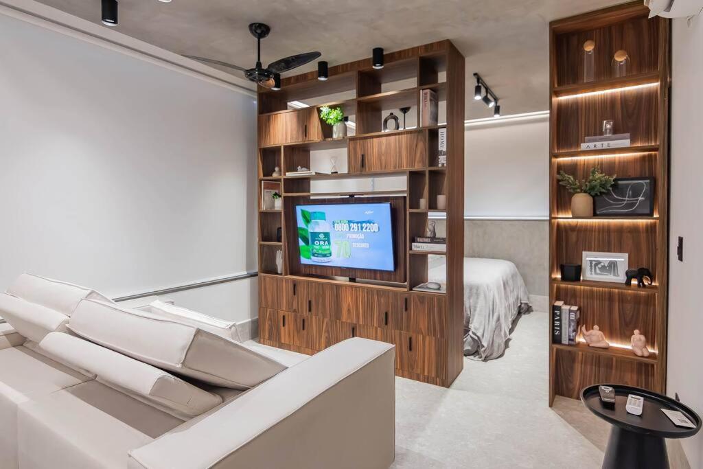 Studio Luxo Faria Lima Arthur Casas Ferreira Lobo