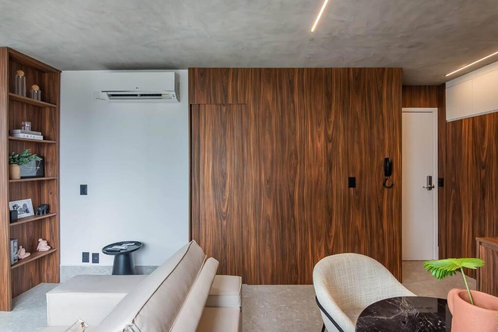 Studio Luxo Faria Lima Arthur Casas Ferreira Lobo