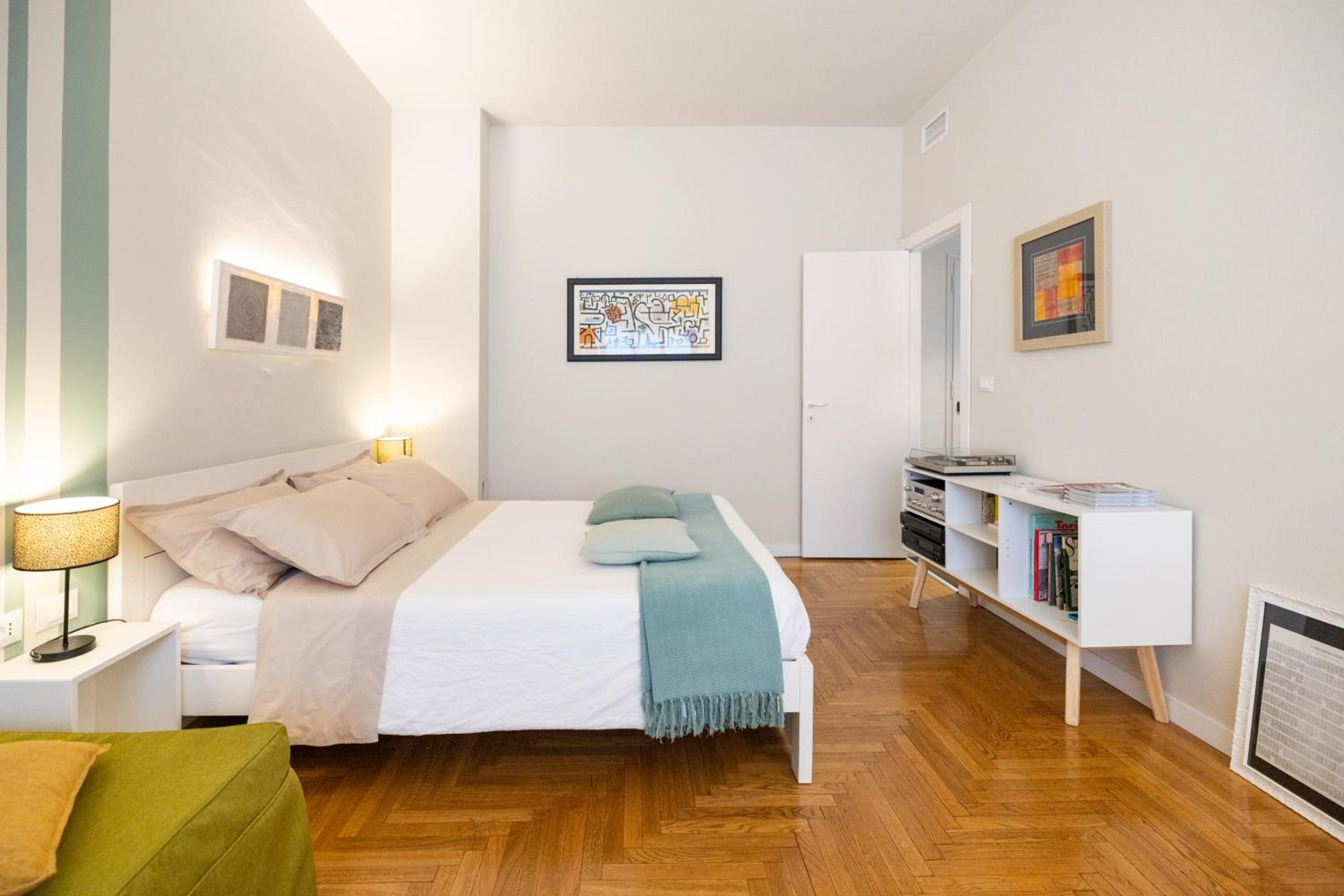 Here apartment photo 2