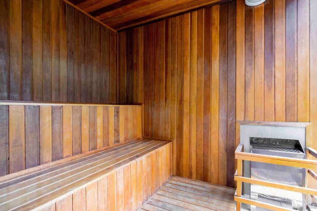 Studio Luxo Faria Lima Arthur Casas Ferreira Lobo