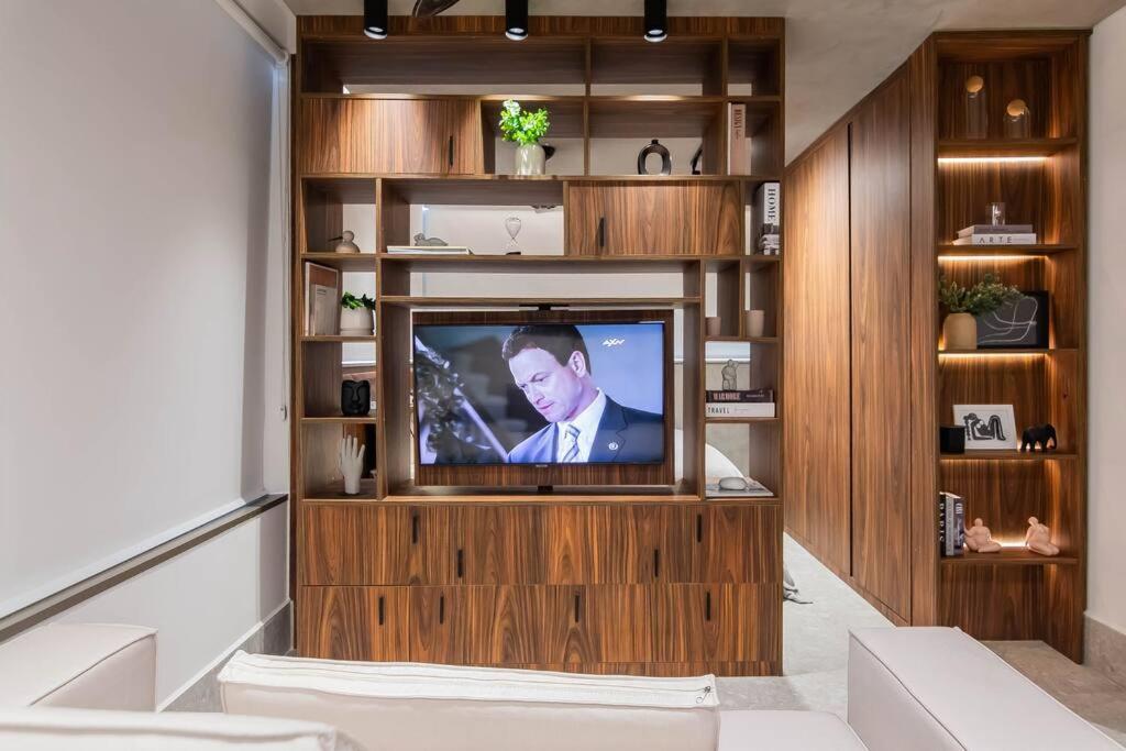 Studio Luxo Faria Lima Arthur Casas Ferreira Lobo