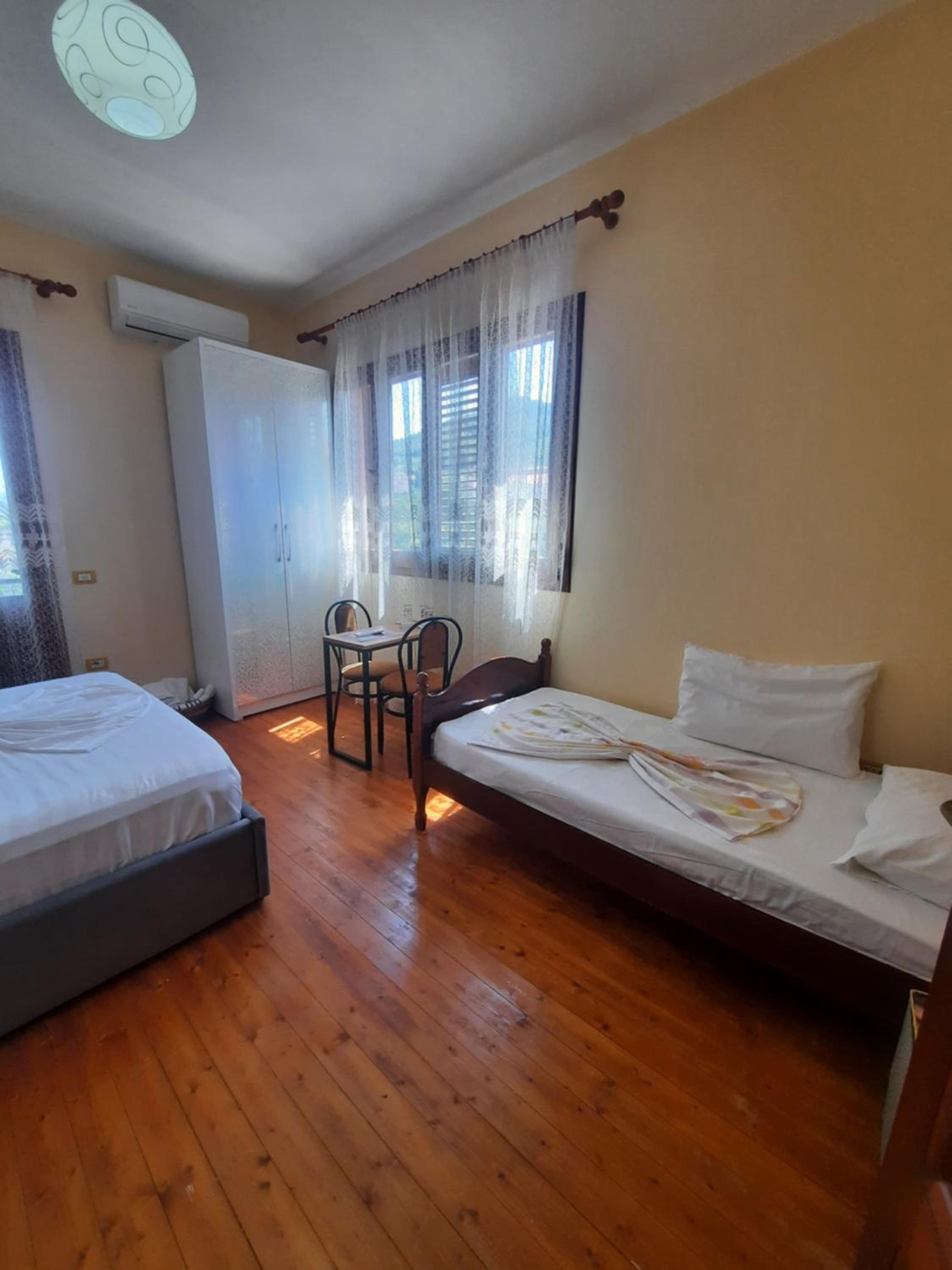 Guesthouse Ndroq