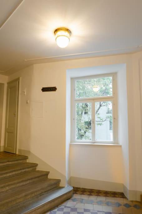 Homey APT 5 min to Belvedere