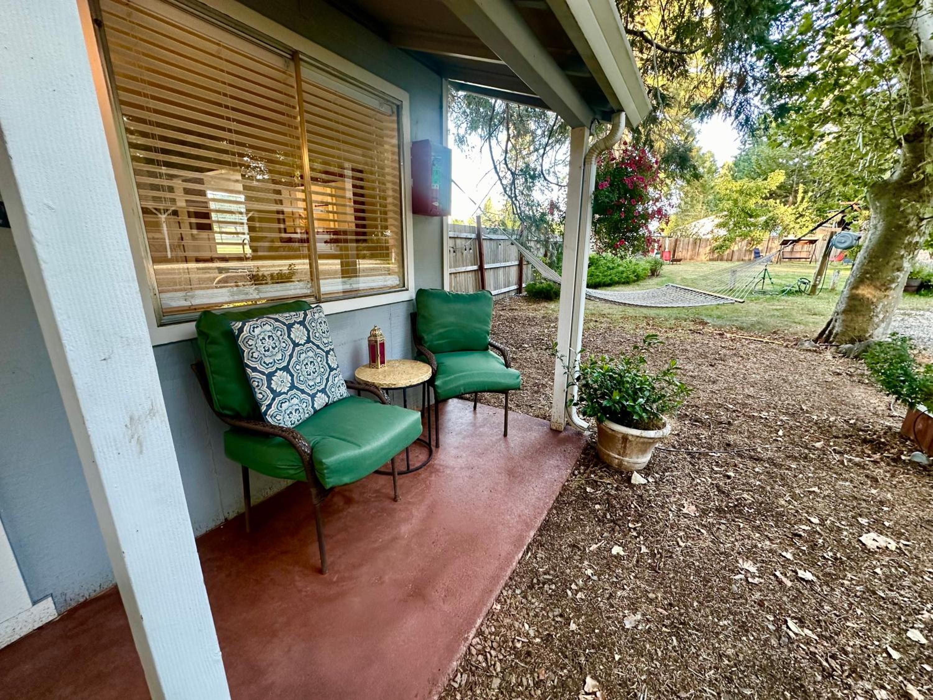 The Pines Inn and Cottages