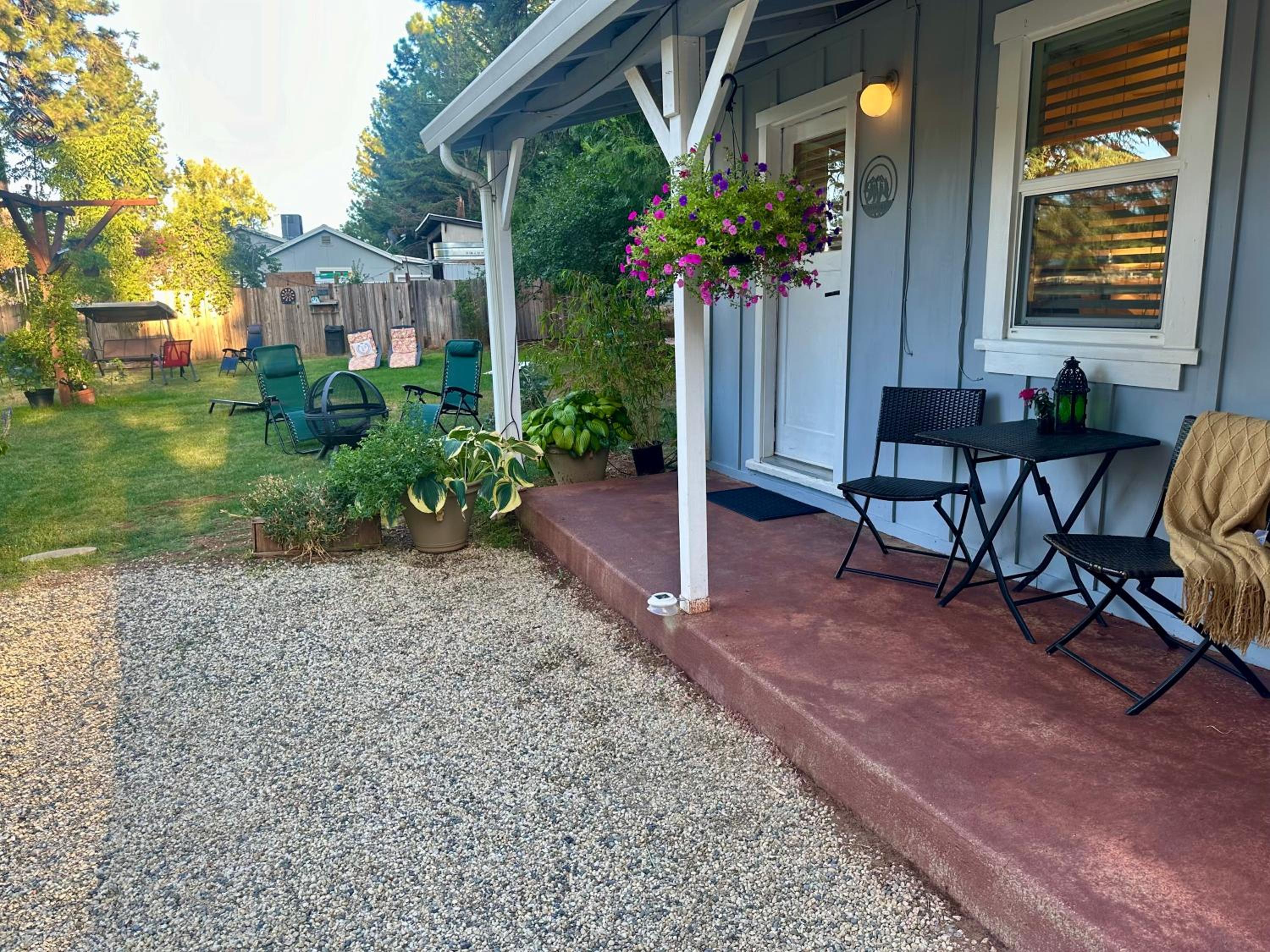 The Pines Inn and Cottages