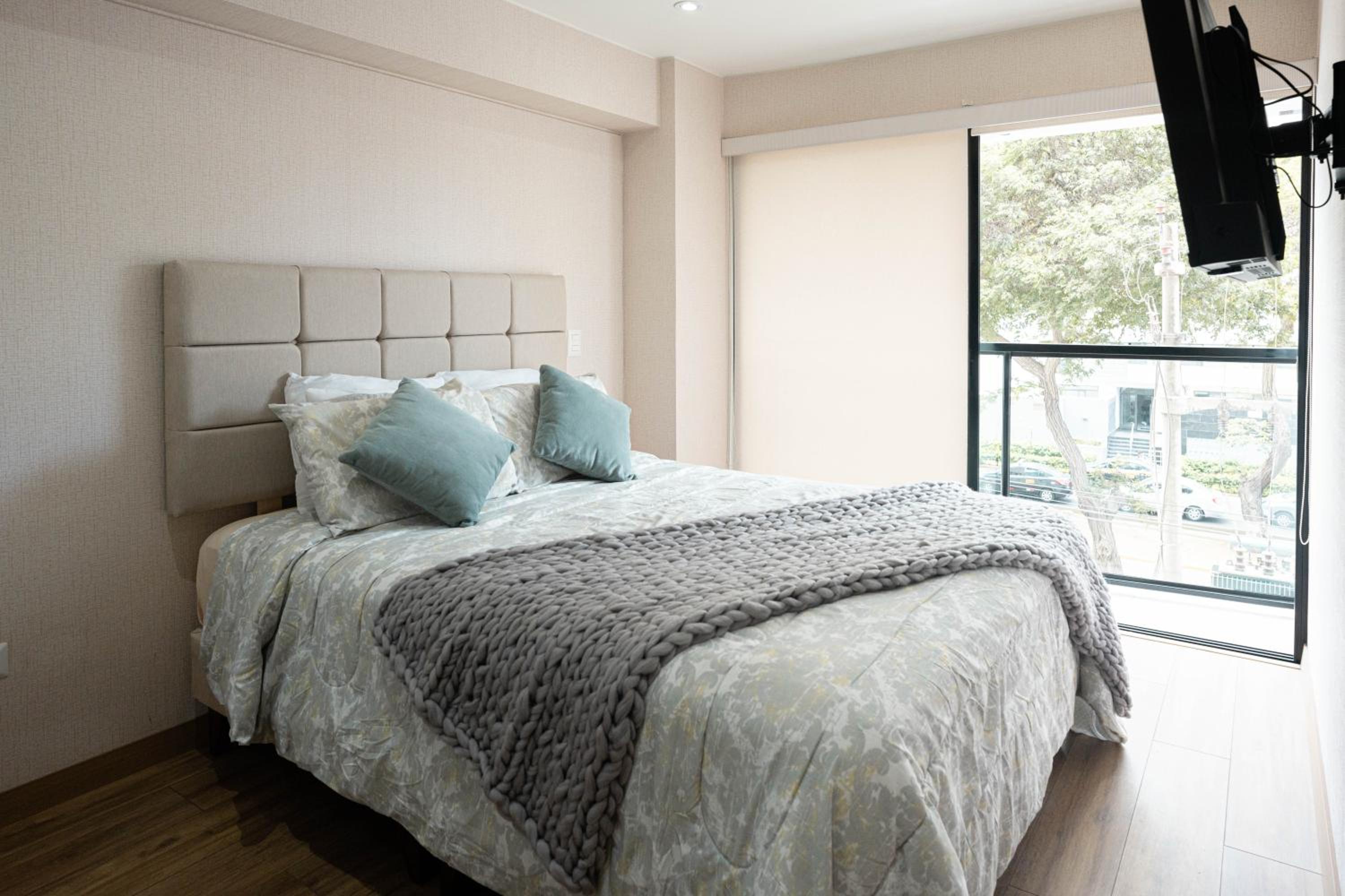 Departamento de 3 Habitaciones en Salaverry view 3