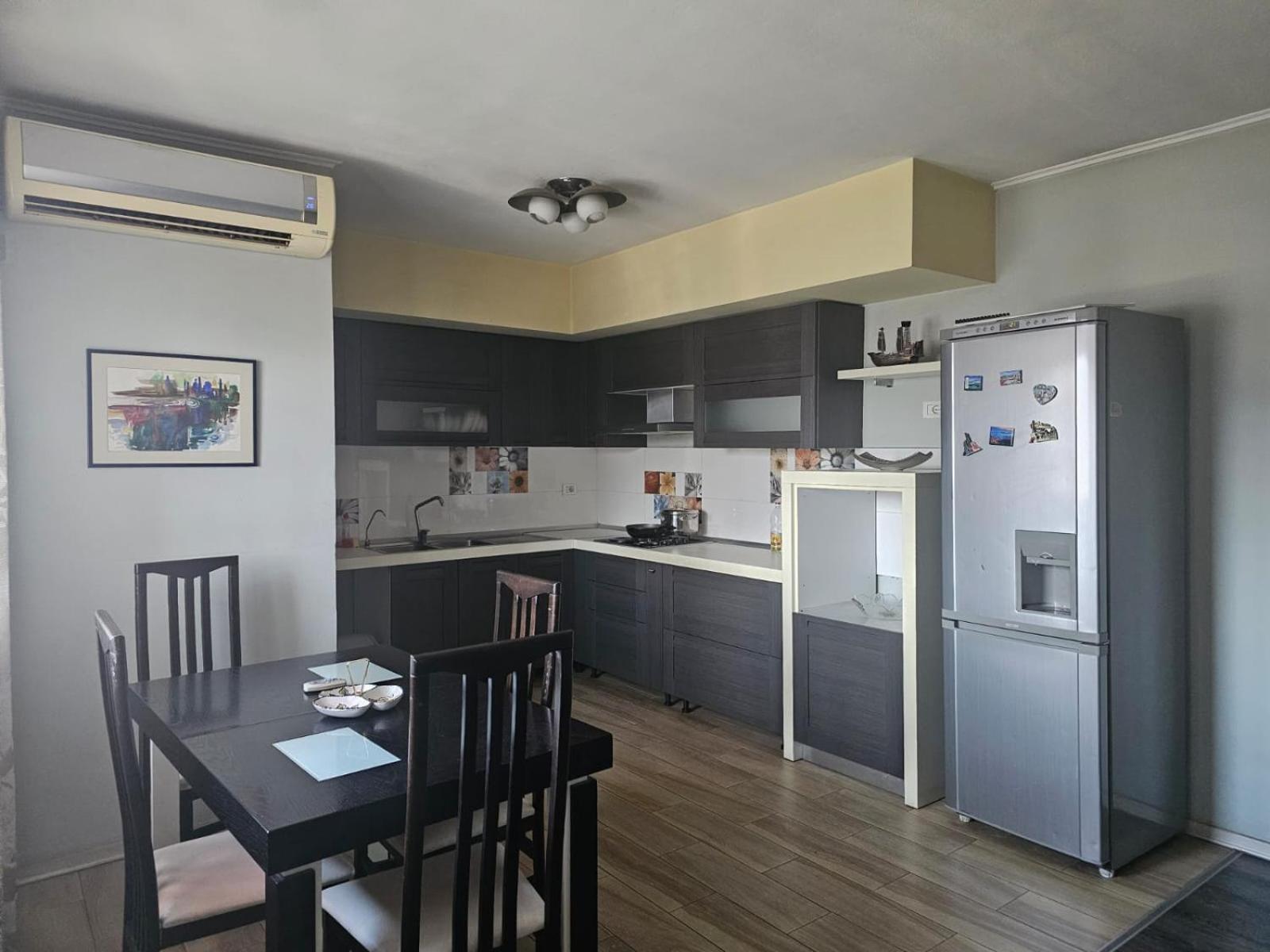 MAin Apartment