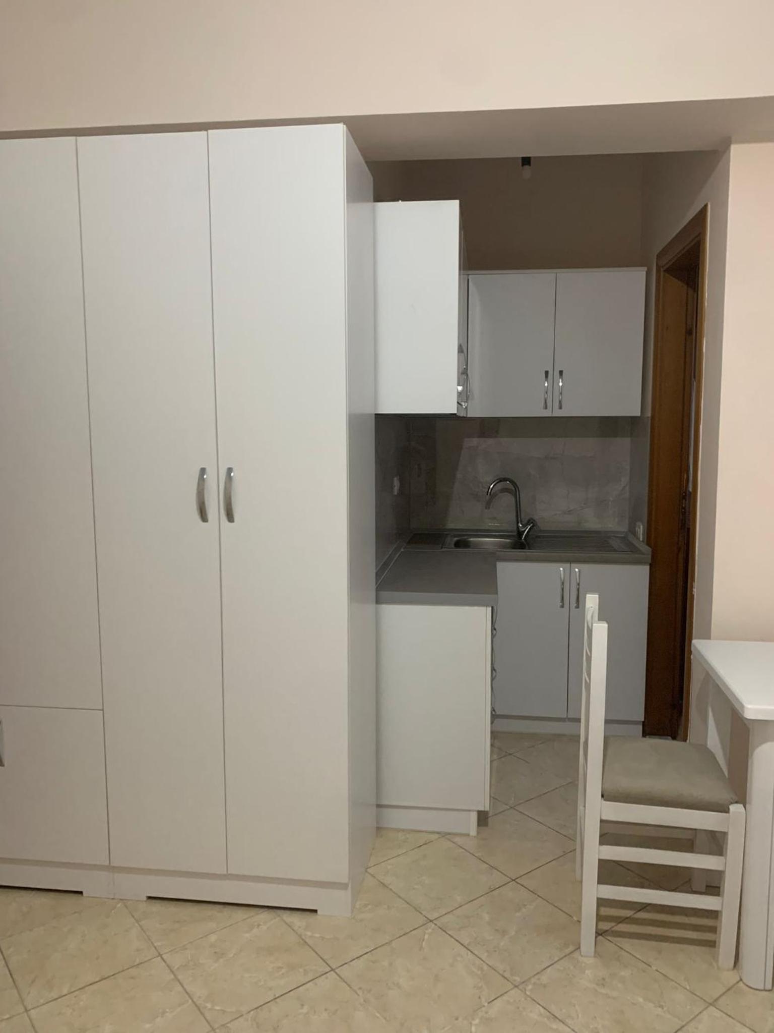 Enzo Apartments