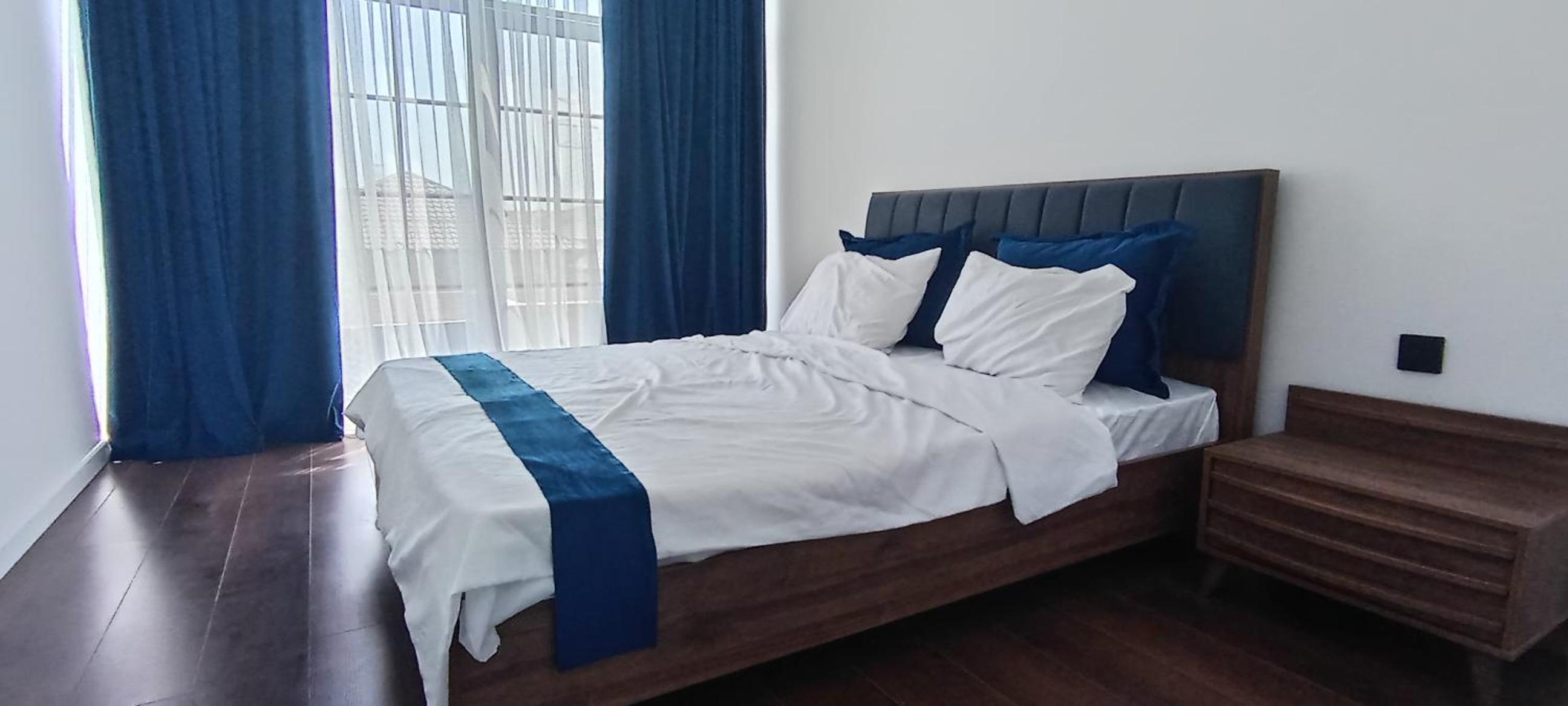 Luxury 4 bedroom villa with hot indoor swimming pool