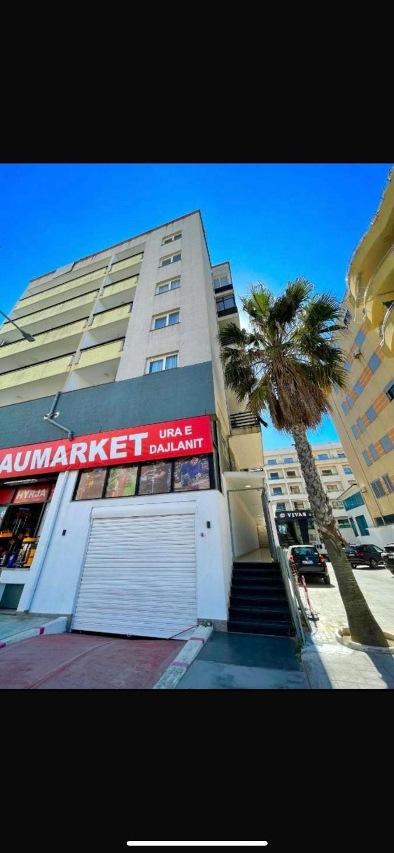Jur Apartment