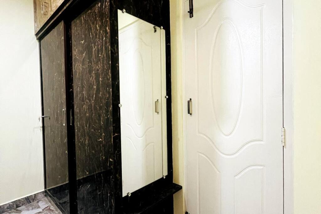 YellowInn 1BHK Electronic City view 5