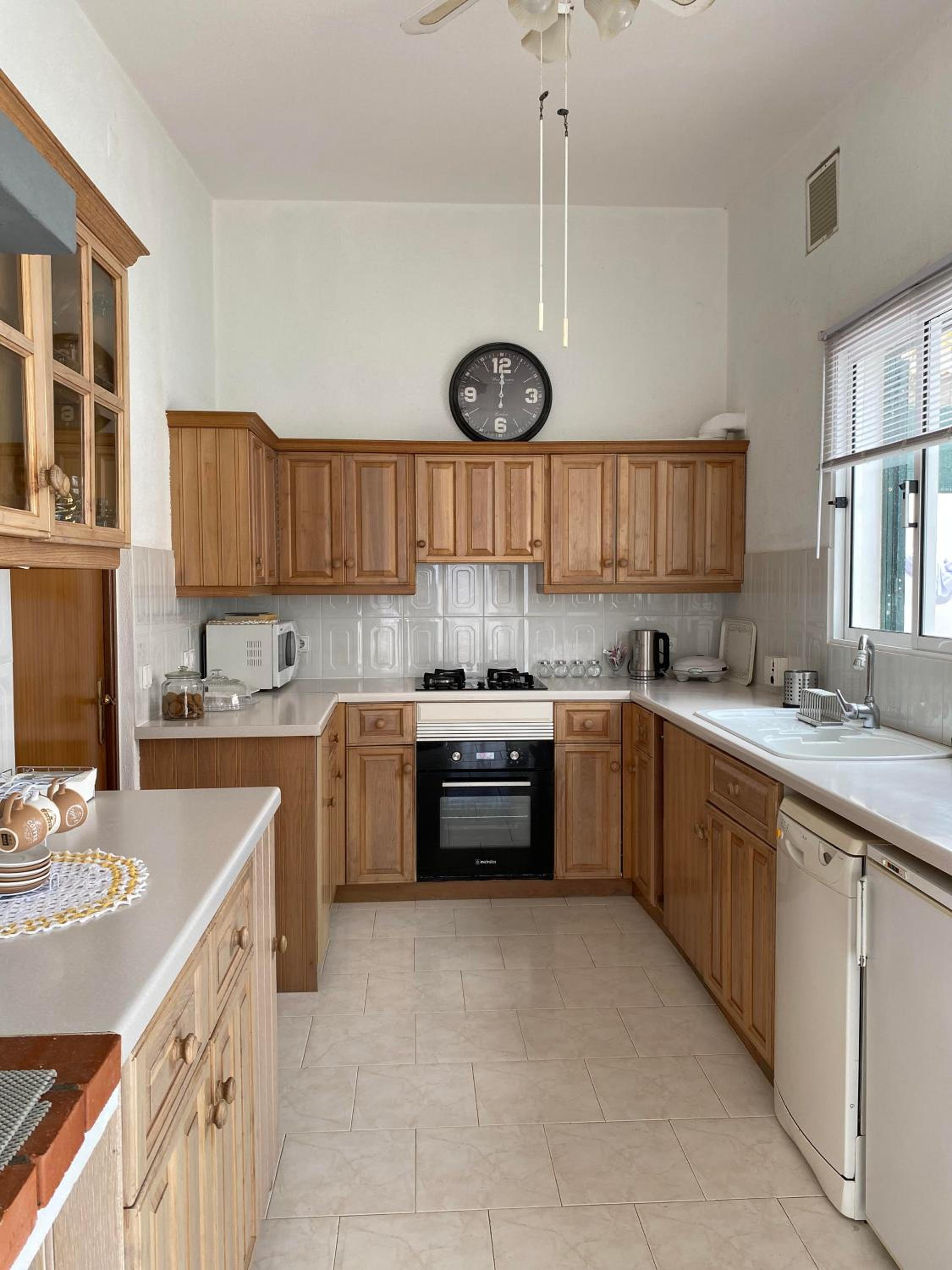 Porto Santo Vacations - Casa Bambi - Property Image 9