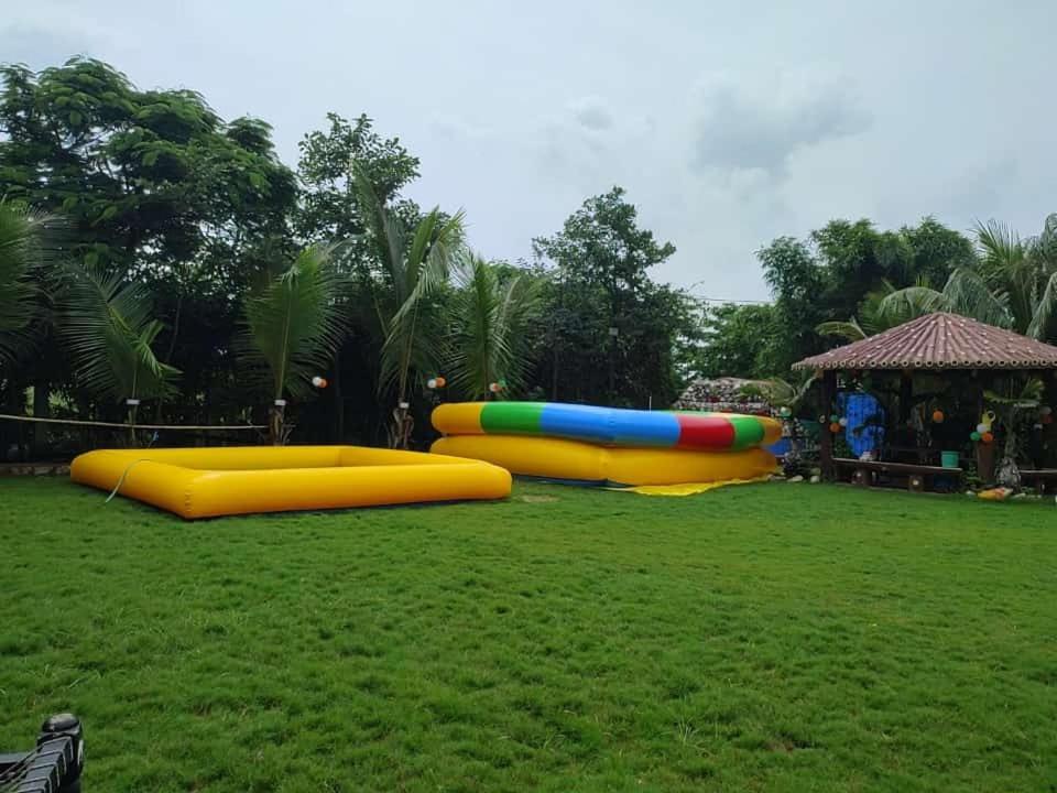 Leopard Farmhouse