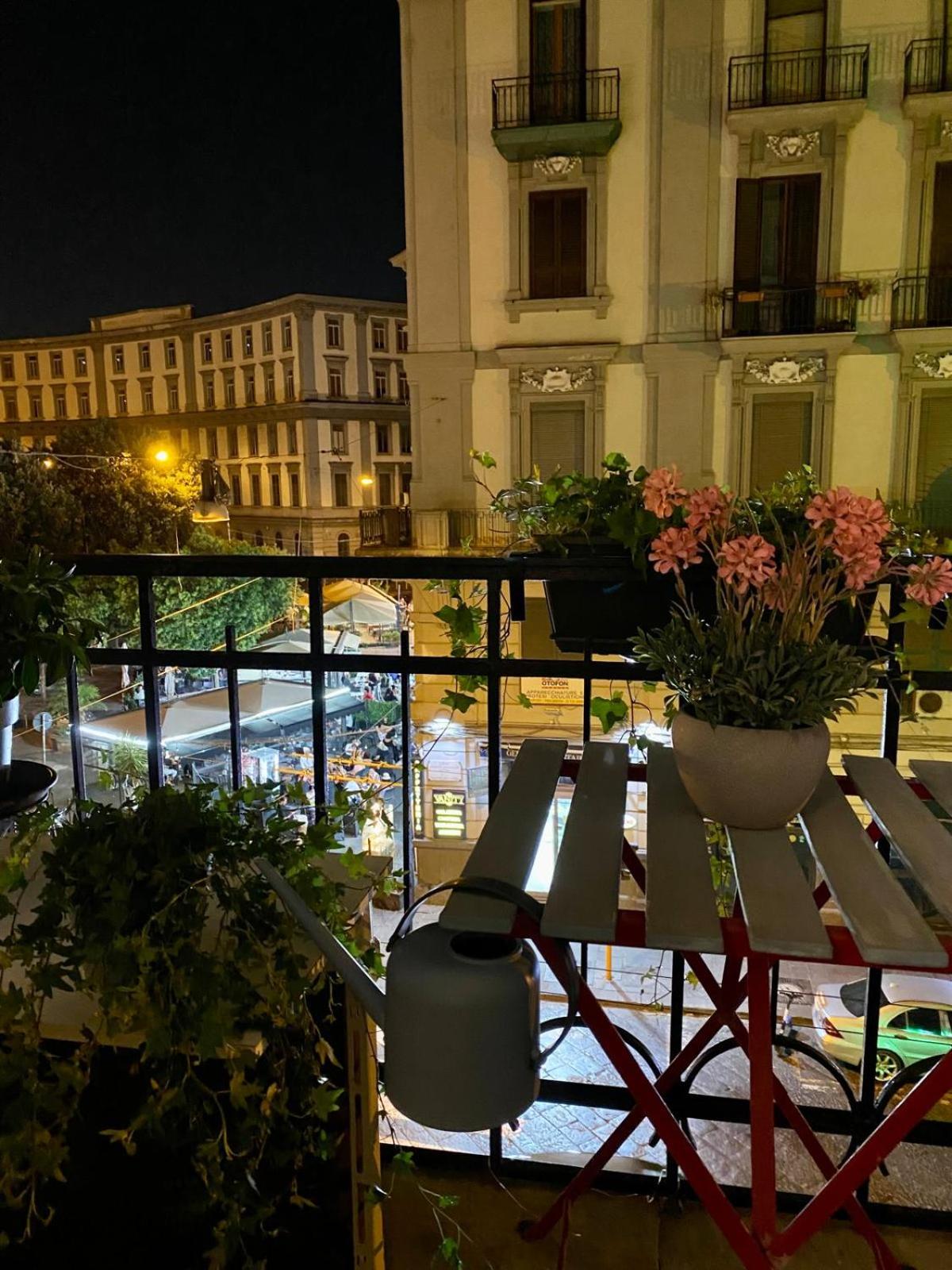 CARLO III Apartment - Napoli Centro - 3min aeroporto