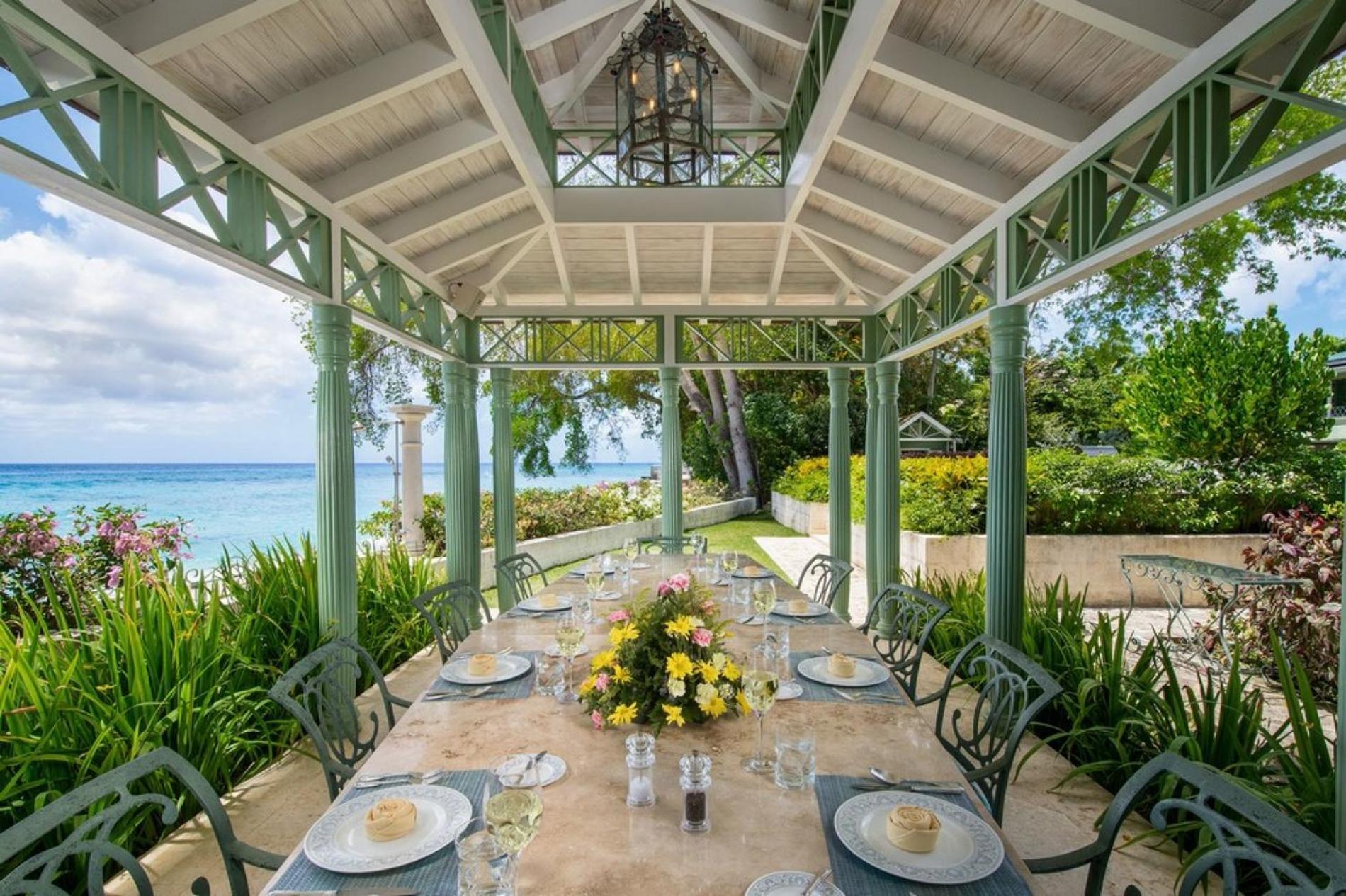 Luxurious 8 Bedroom St Helena
