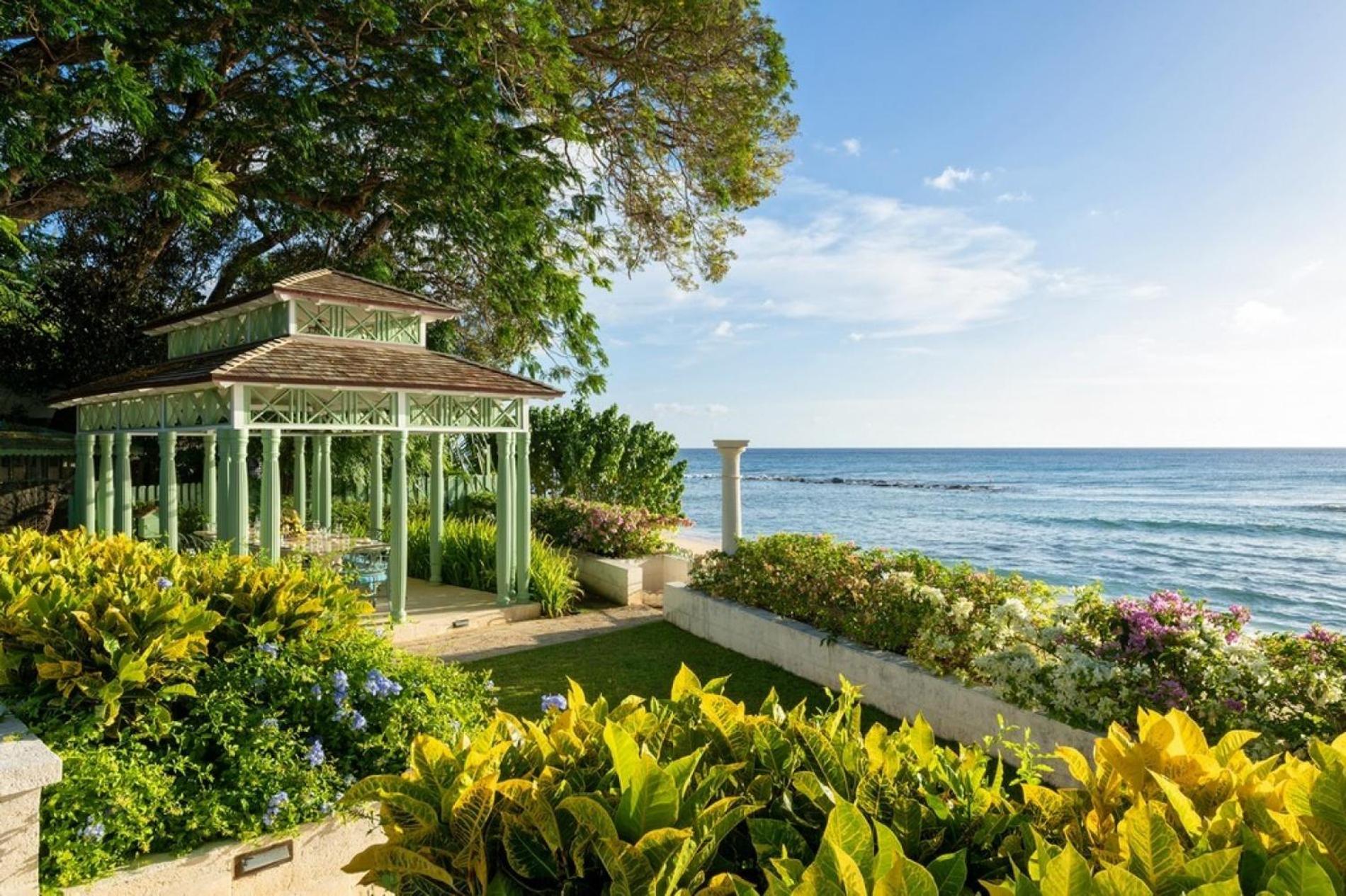 Luxurious 8 Bedroom St Helena