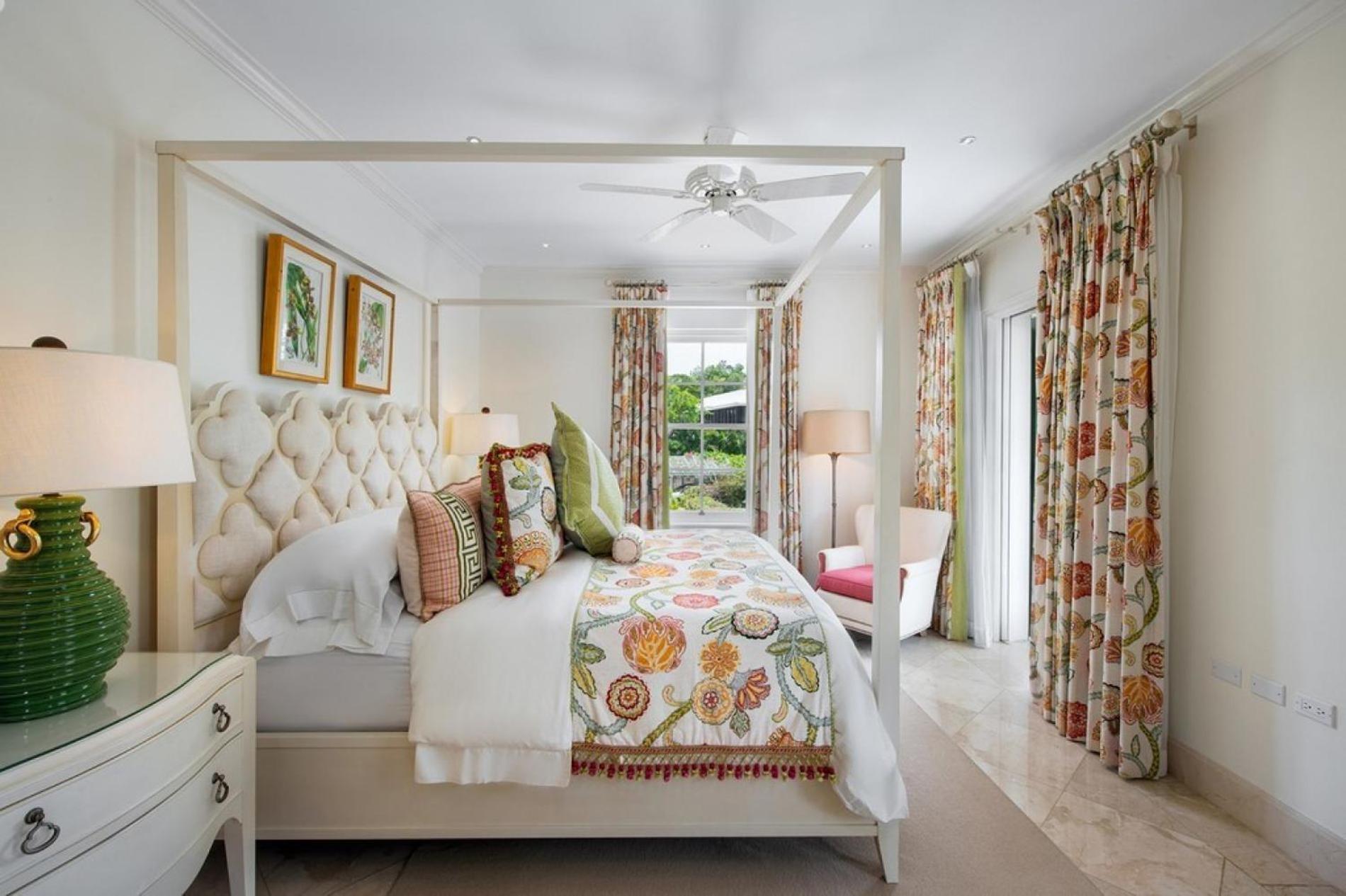 Luxurious 8 Bedroom St Helena