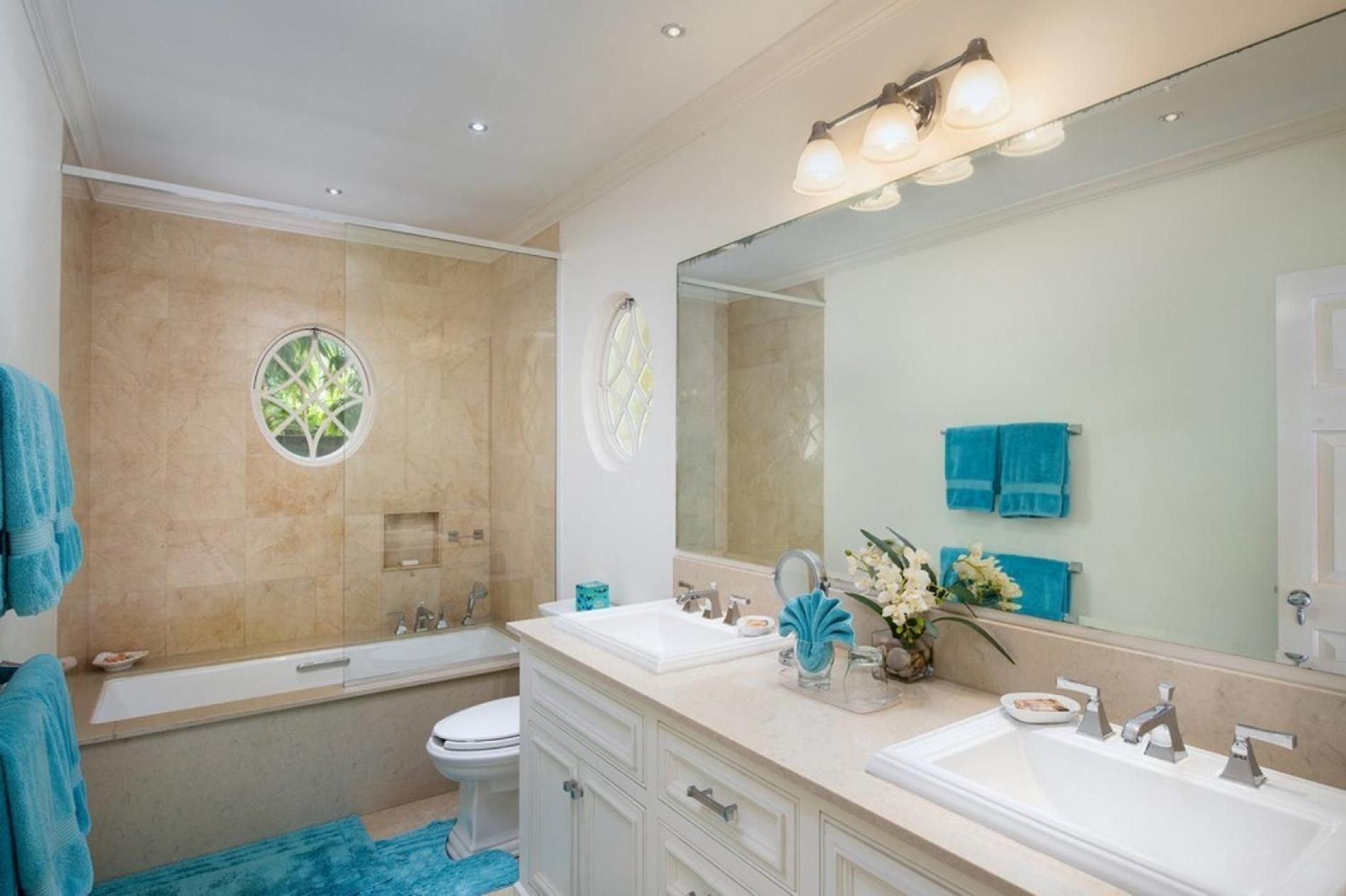 Luxurious 8 Bedroom St Helena