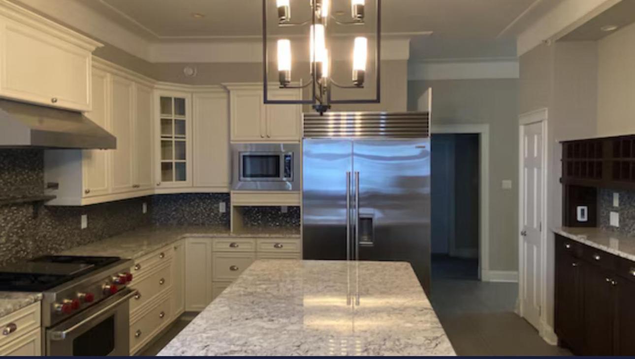Greystone WaterFront Lux