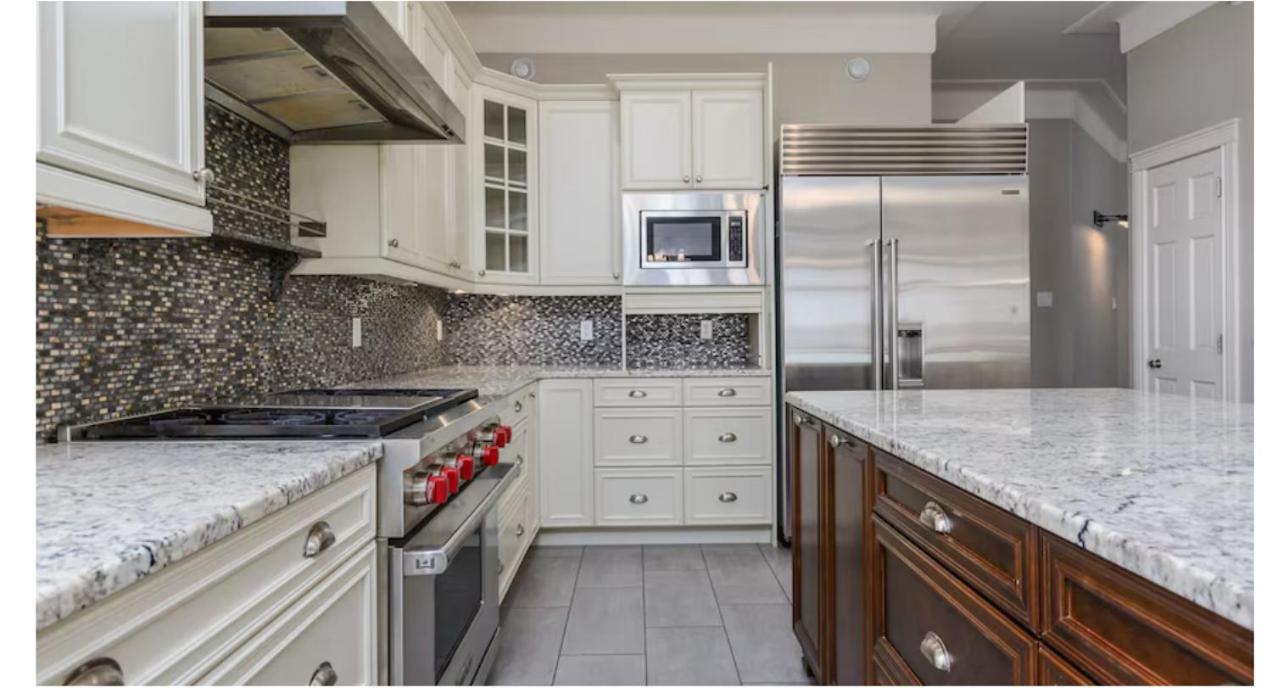 Greystone WaterFront Lux