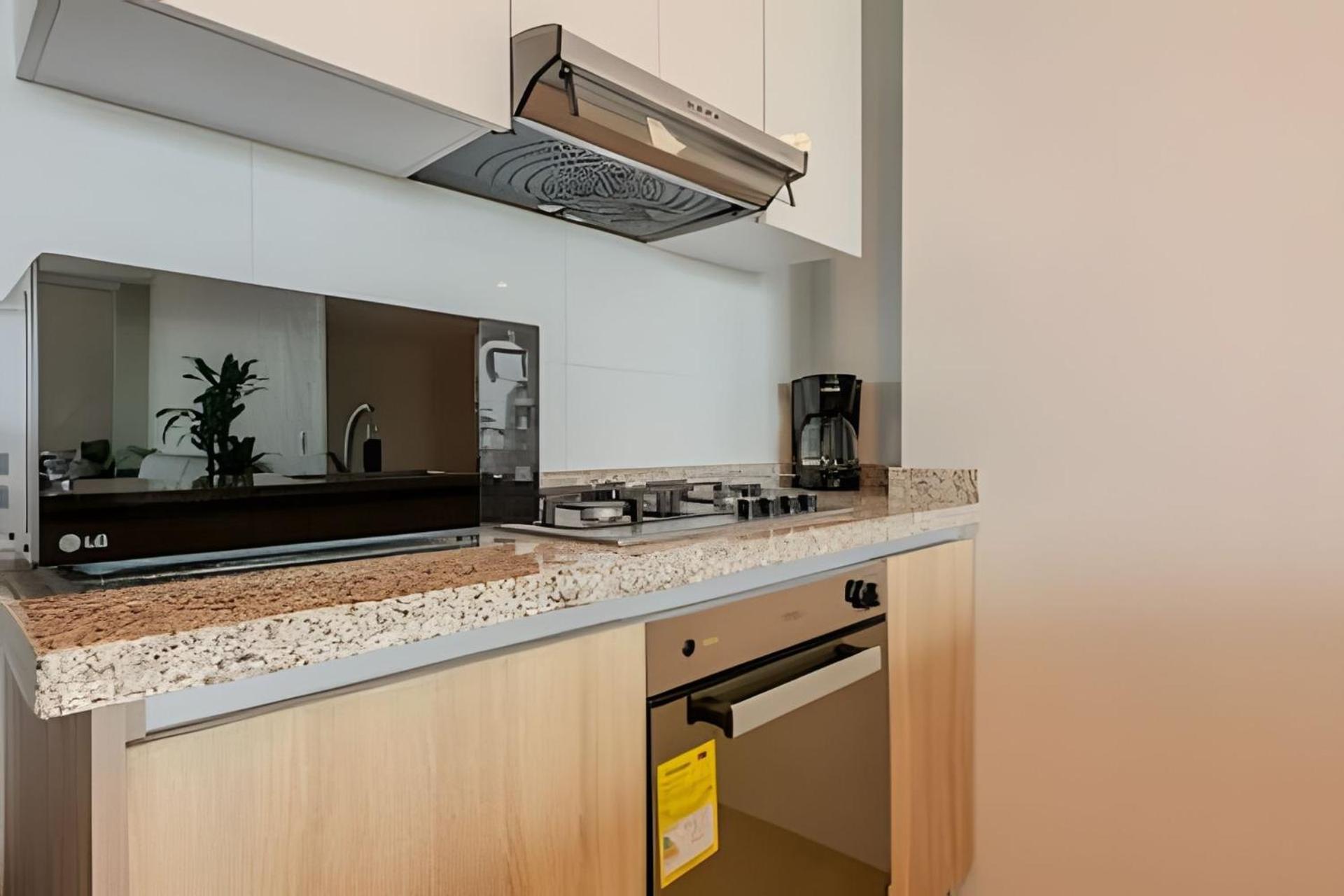 Modern 3BR apartment, Sea View and Historic Center